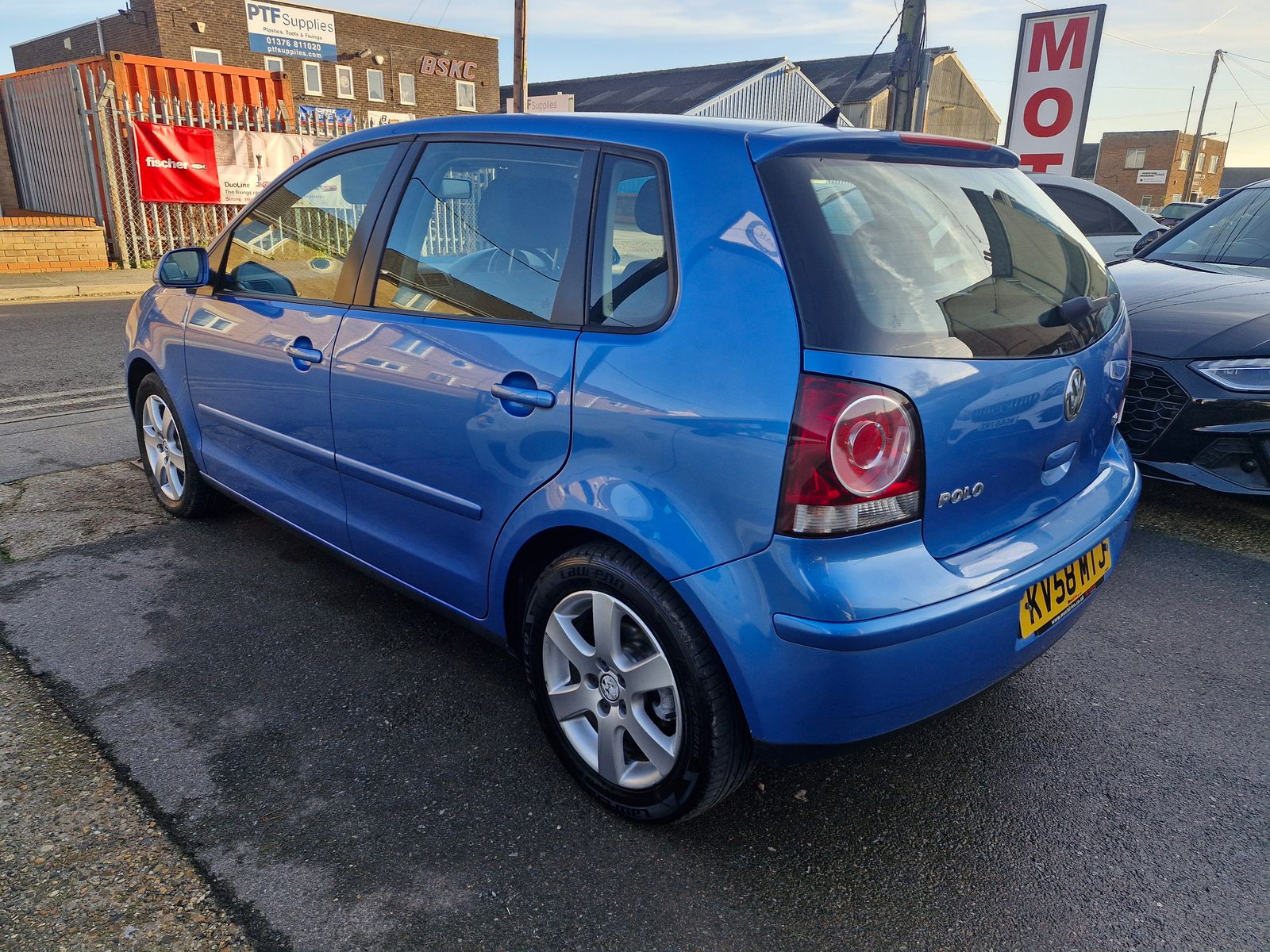 Volkswagen Polo 1.6 Sport Hatchback 5dr Petrol Manual (159 g/km, 104 bhp) 5dr Manual 2025