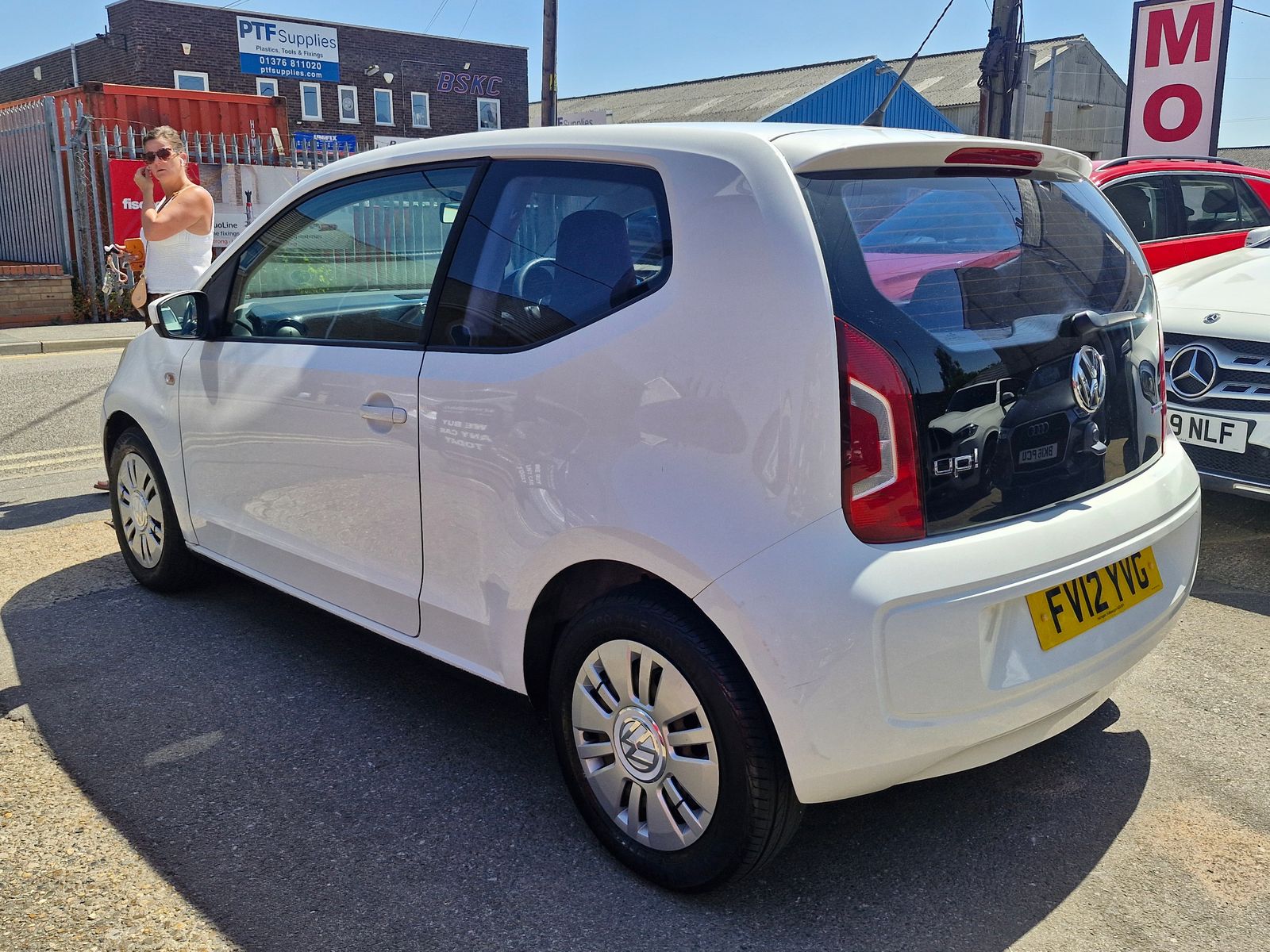 Volkswagen up! 1.0 BlueMotion Tech Move up! Hatchback 3dr Petrol Manual Euro 5 (s/s) (60 ps) 3dr Manual 2026