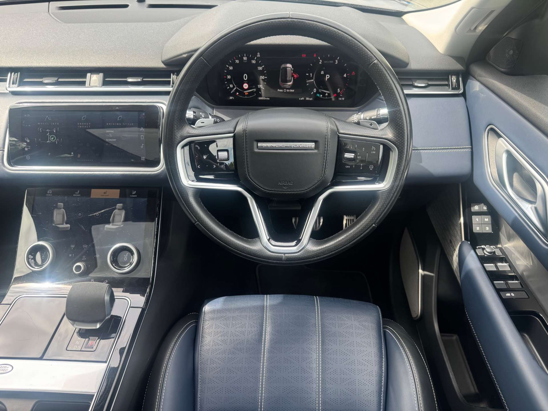 Land Rover Range Rover Velar 3.0 Range Rover Velar R-Dynamic HSE D MHEV Auto 4WD 5dr 5dr Automatic 2026