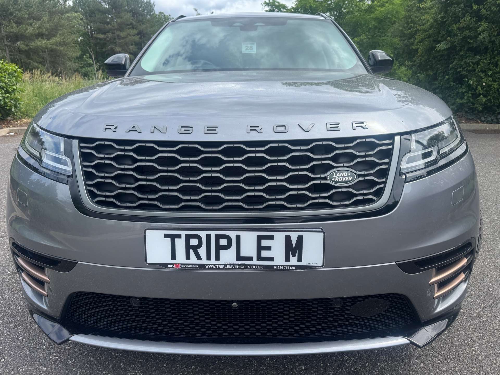 Land Rover Range Rover Velar 3.0 Range Rover Velar R-Dynamic HSE D MHEV Auto 4WD 5dr 5dr Automatic 2026