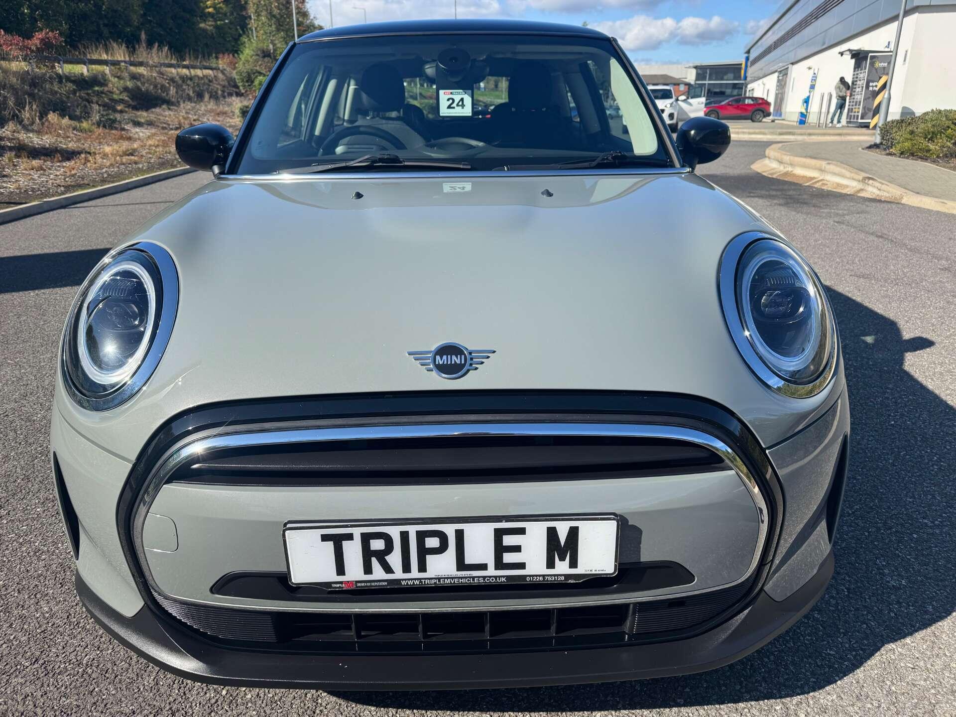 MINI Hatch 1.5 Cooper Classic 3dr 3dr Manual 2025