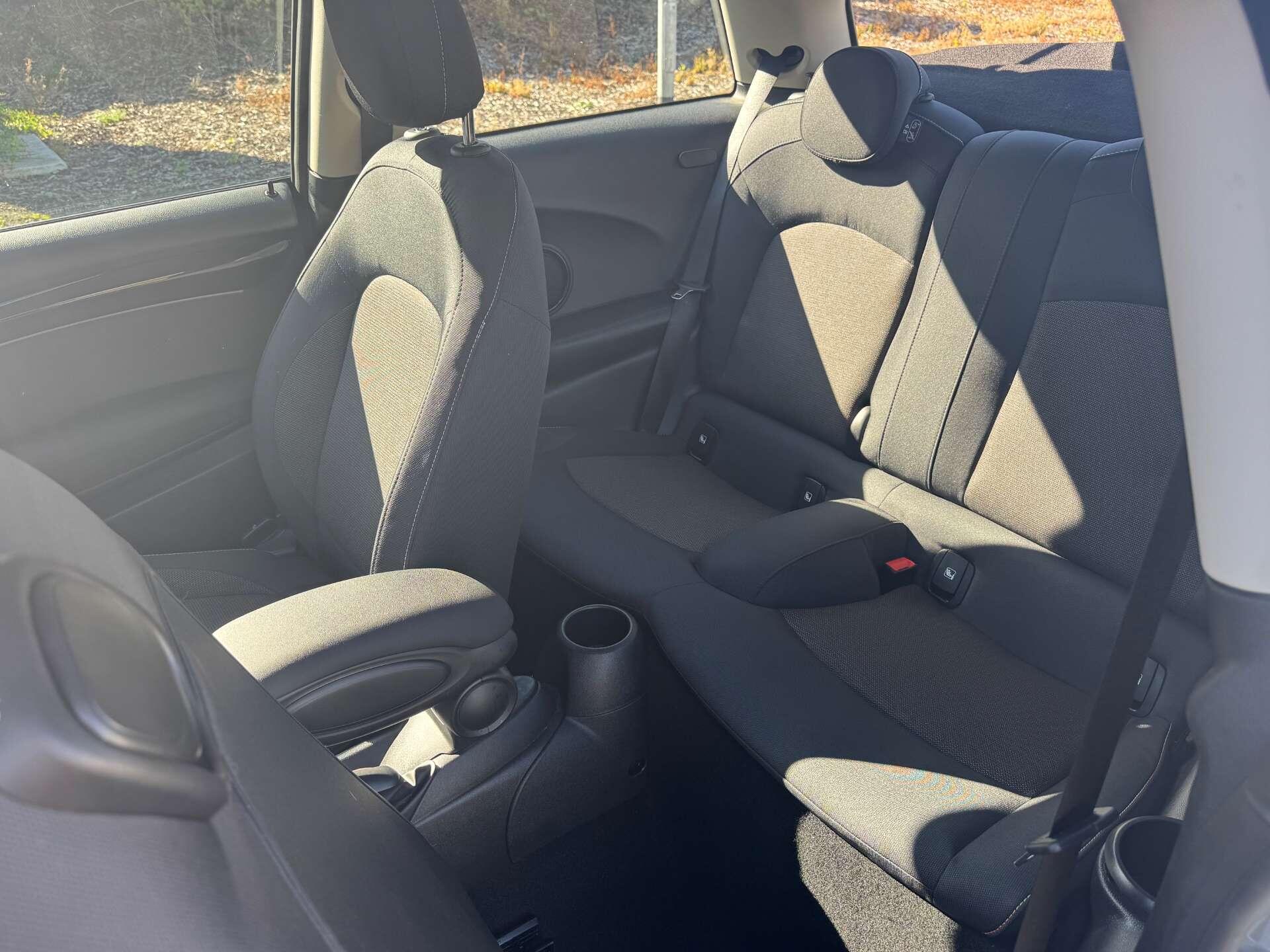 MINI Hatch 1.5 Cooper Classic 3dr 3dr Manual 2025