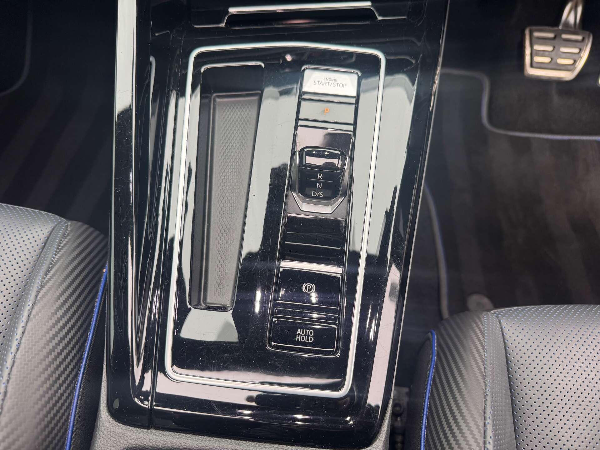 Volkswagen Golf 2.0 Golf R 20 Years TSI 4Motion SA 4WD 5dr 5dr Automatic 2025