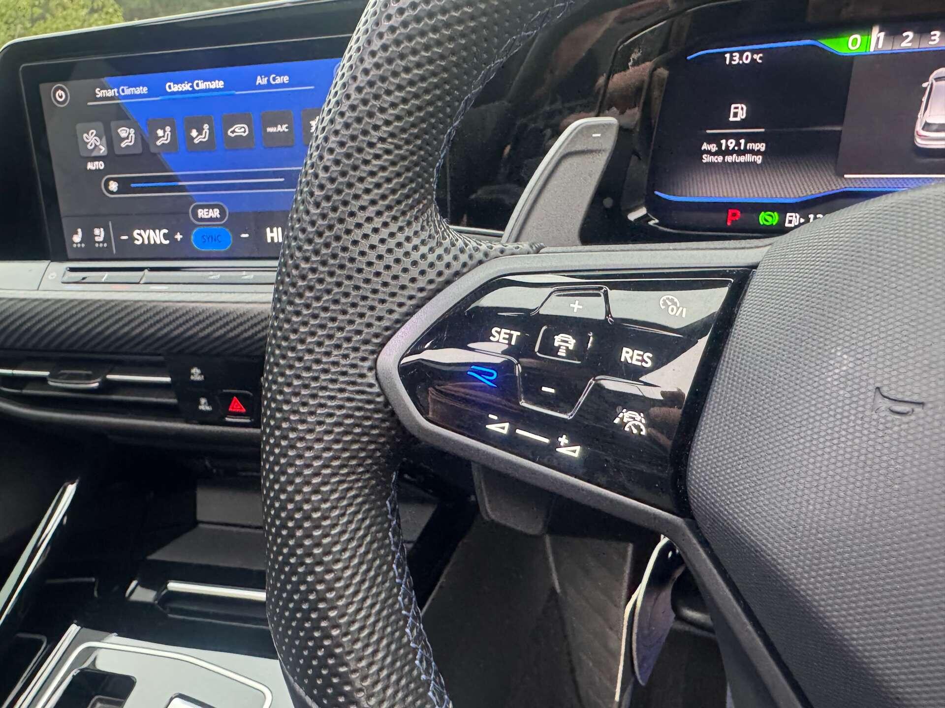 Volkswagen Golf 2.0 Golf R 20 Years TSI 4Motion SA 4WD 5dr 5dr Automatic 2025