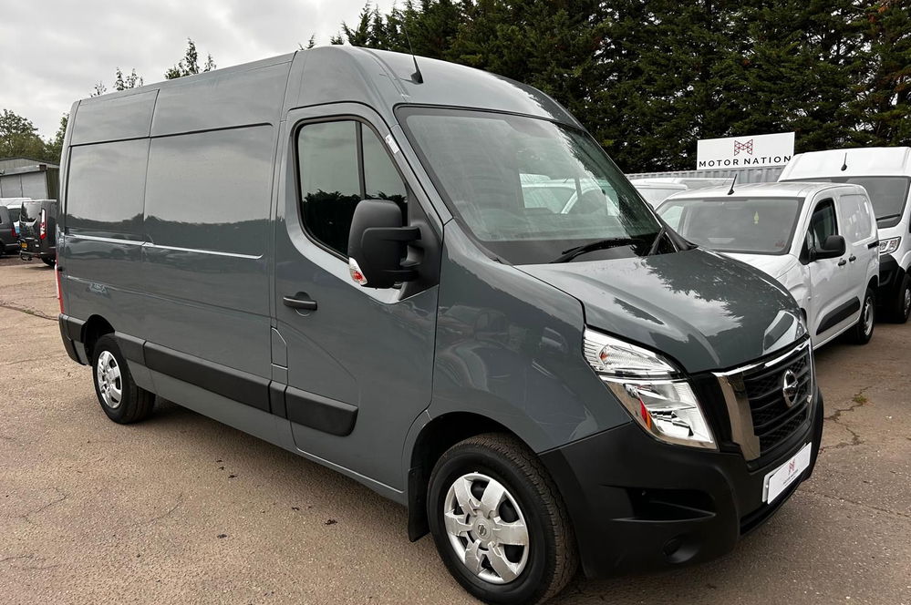 Nissan Interstar