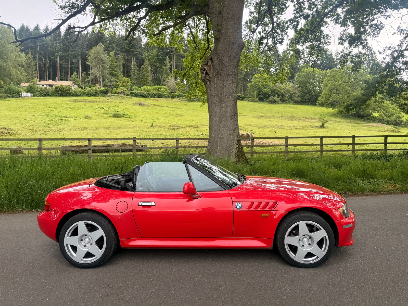 BMW Z3 2.8i Convertible 2dr Petrol Manual (225 g/km, 193 bhp) 2dr Manual 1997
