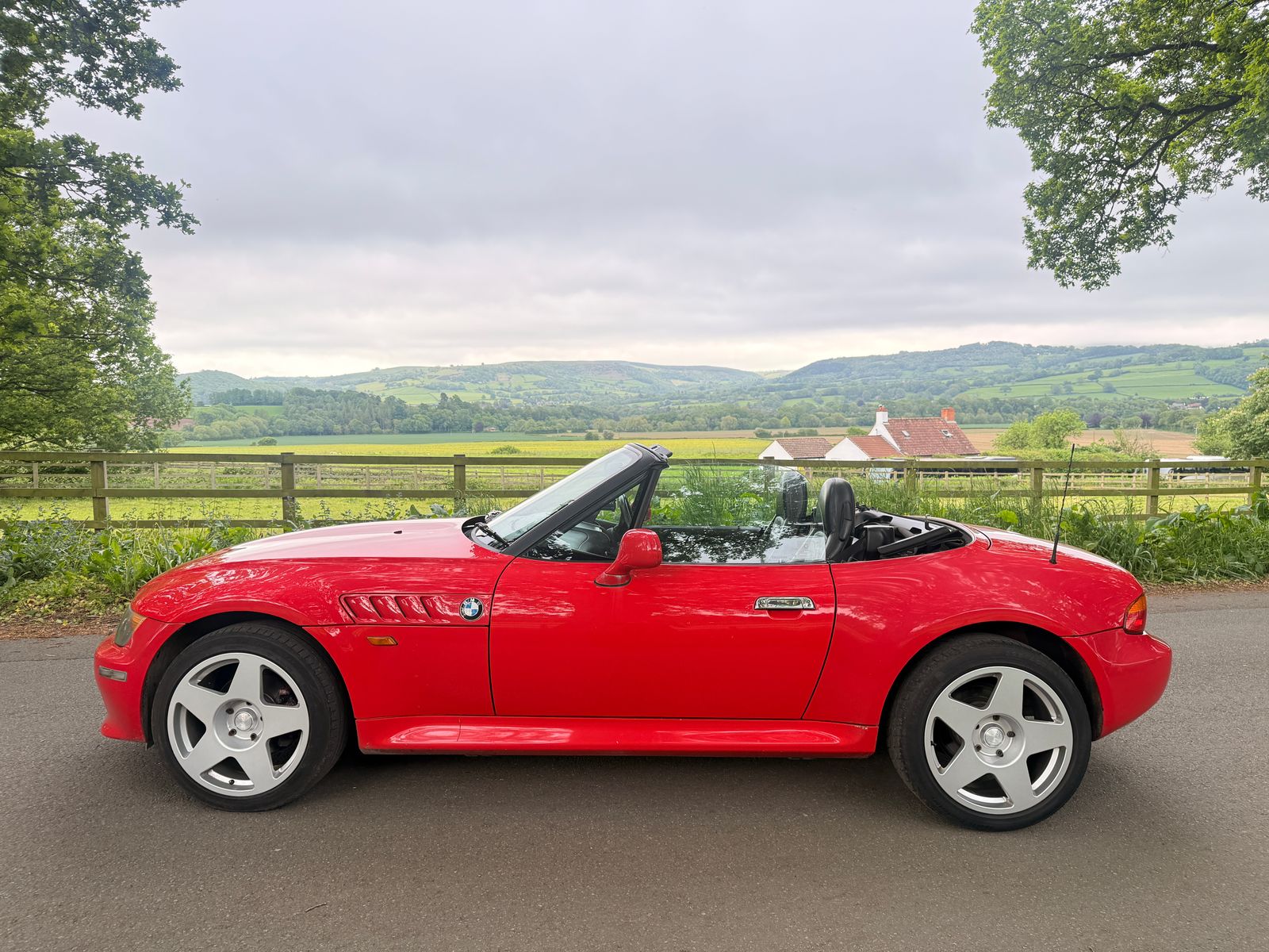 BMW Z3 2.8i Convertible 2dr Petrol Manual (225 g/km, 193 bhp) 2dr Manual 1997