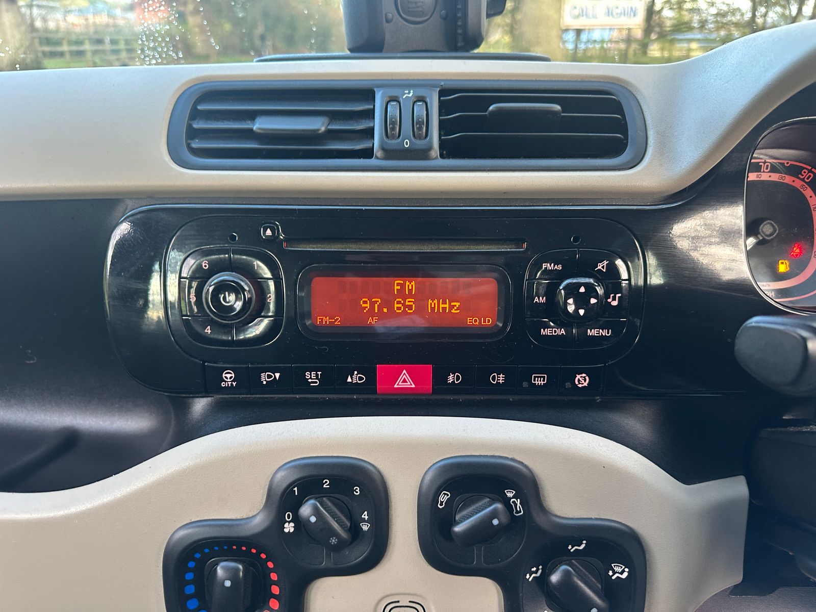 Fiat Panda 1.3 MultiJet 4x4 Hatchback 5dr Diesel Manual Euro 5 (s/s) (75 bhp) 5dr Manual 2014