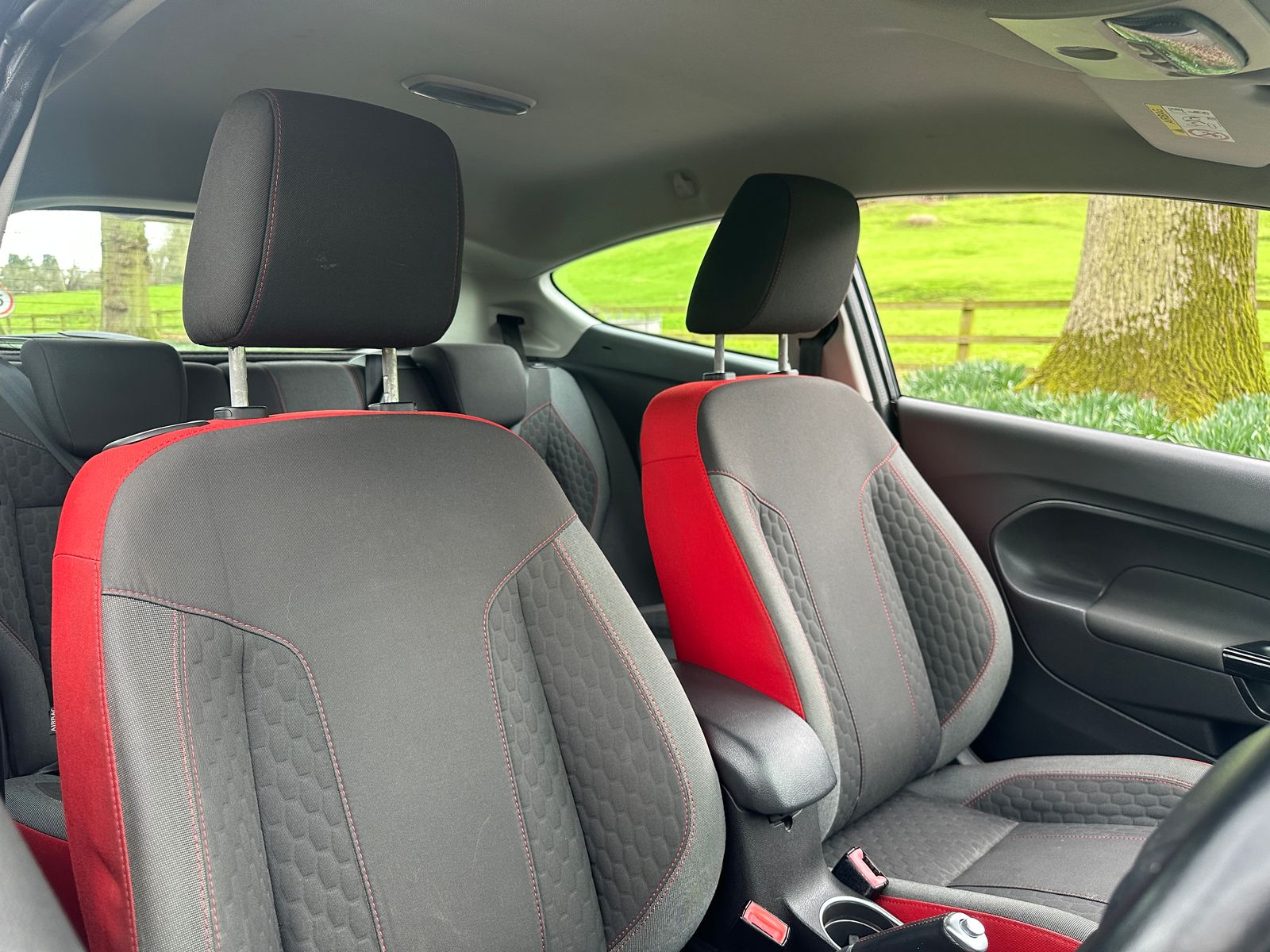 Ford Fiesta 1.0T EcoBoost Zetec S Hatchback 3dr Petrol Manual Euro 6 (s/s) (140 ps) 3dr Manual 2015