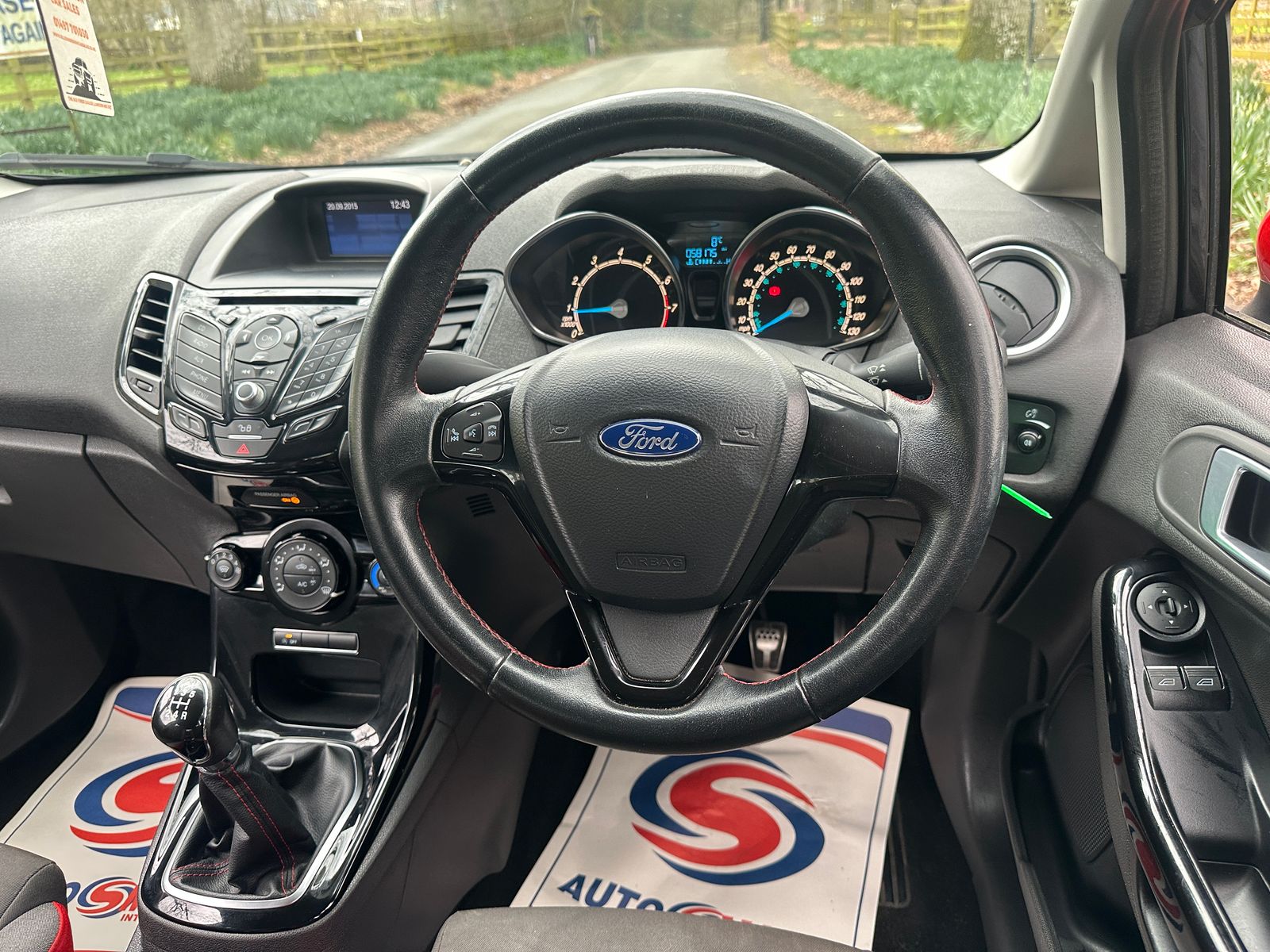 Ford Fiesta 1.0T EcoBoost Zetec S Hatchback 3dr Petrol Manual Euro 6 (s/s) (140 ps) 3dr Manual 2015