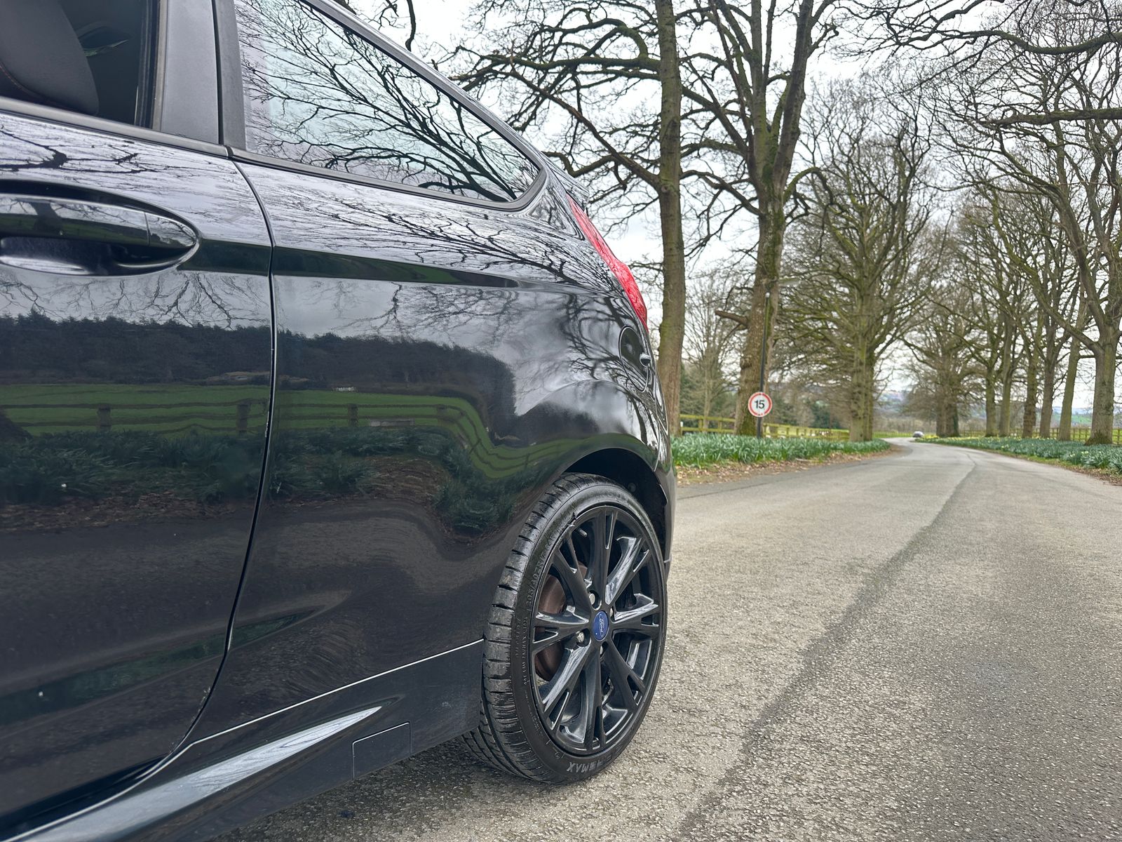 Ford Fiesta 1.0T EcoBoost Zetec S Hatchback 3dr Petrol Manual Euro 6 (s/s) (140 ps) 3dr Manual 2015