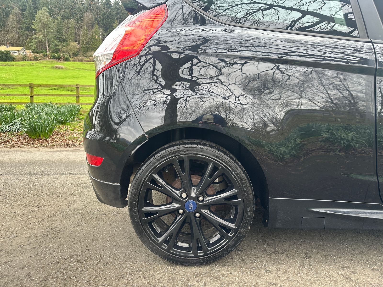 Ford Fiesta 1.0T EcoBoost Zetec S Hatchback 3dr Petrol Manual Euro 6 (s/s) (140 ps) 3dr Manual 2015