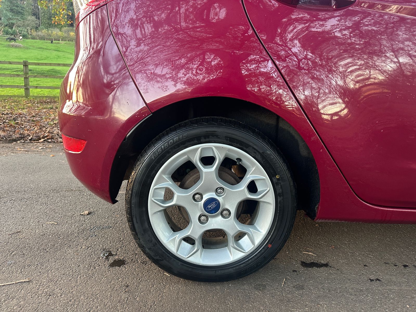 Ford Fiesta 1.25 Zetec Hatchback 5dr Petrol Manual (129 g/km, 81 bhp) 5dr Manual 2011