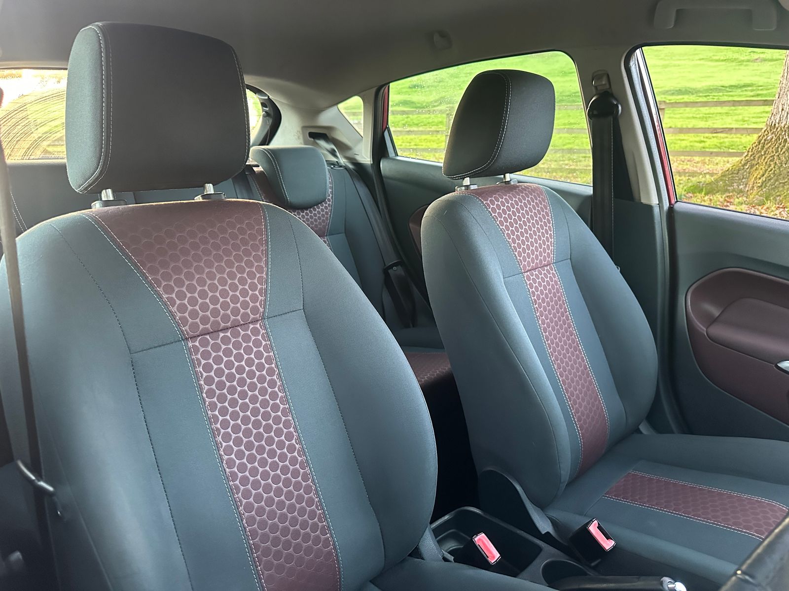 Ford Fiesta 1.25 Zetec Hatchback 5dr Petrol Manual (129 g/km, 81 bhp) 5dr Manual 2011