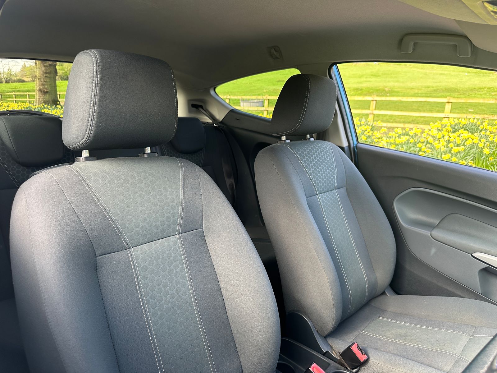 Ford Fiesta 1.4 Titanium Hatchback 3dr Petrol Manual (133 g/km, 94 bhp) 3dr Manual 2009