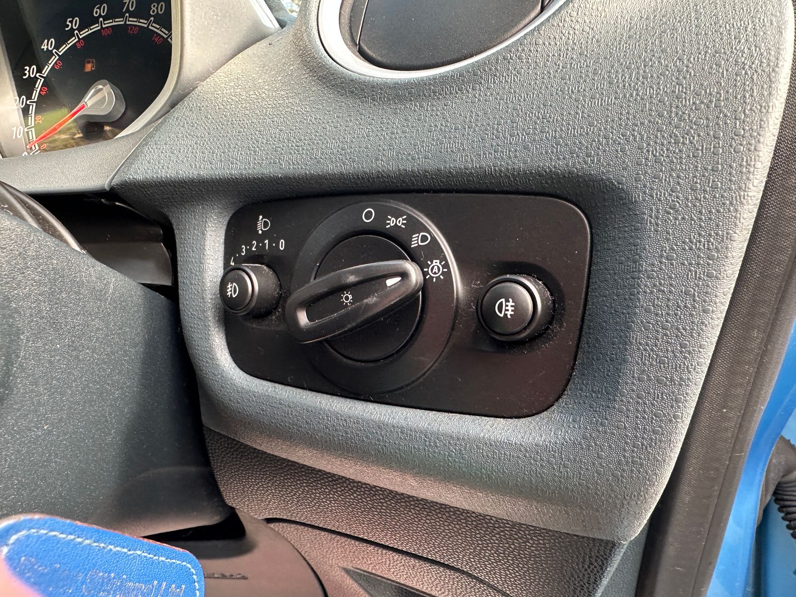 Ford Fiesta 1.4 Titanium Hatchback 3dr Petrol Manual (133 g/km, 94 bhp) 3dr Manual 2009