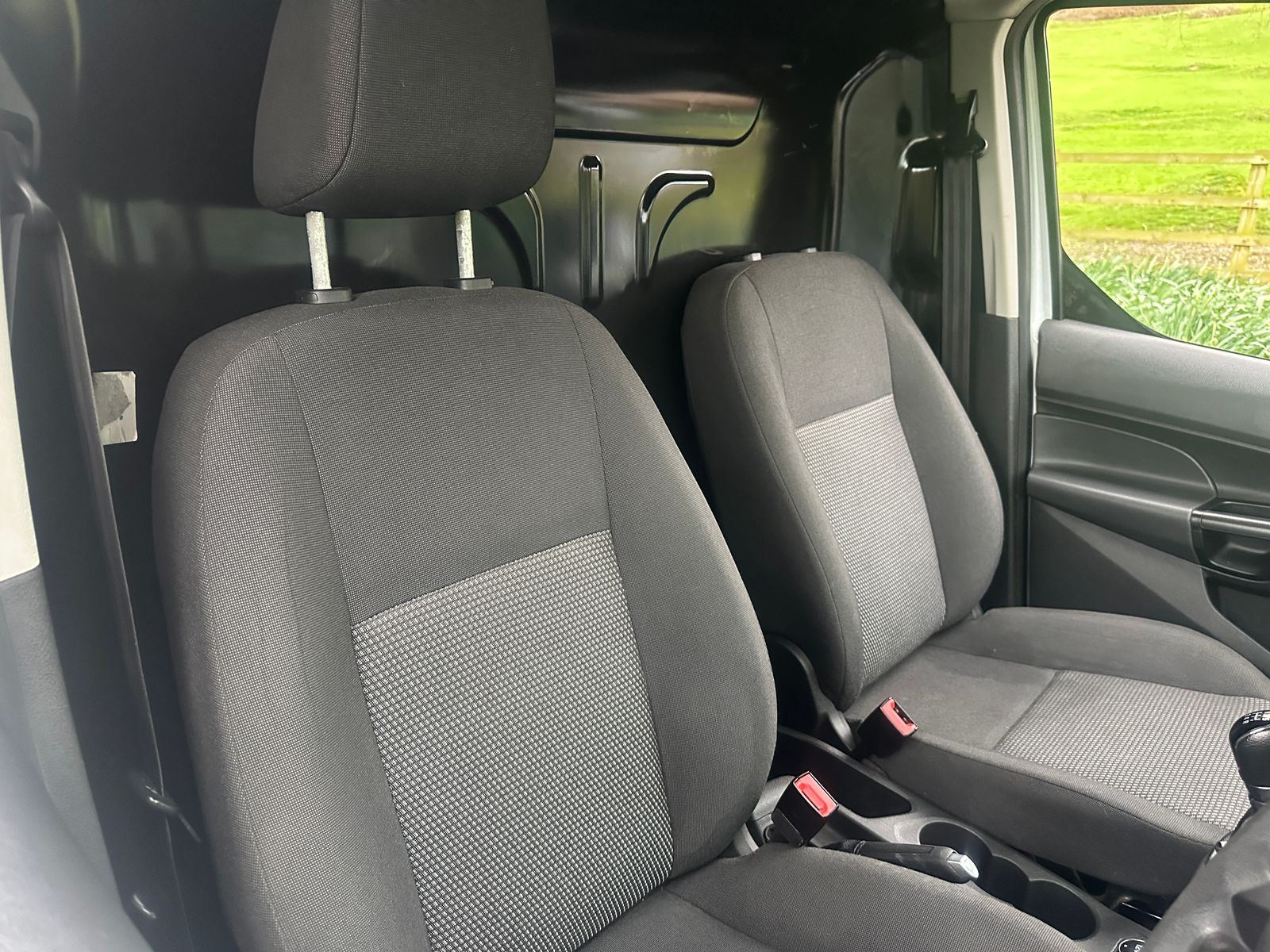 Ford Transit Connect 1.5 TDCi 200 Panel Van 5dr Diesel Manual L1 H1 (120 g/km, 74 bhp) 5dr Manual 2018