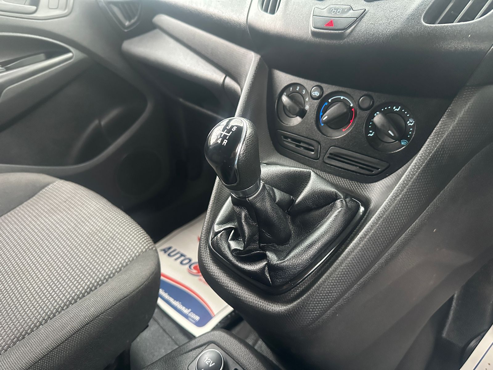 Ford Transit Connect 1.5 TDCi 200 Panel Van 5dr Diesel Manual L1 H1 (120 g/km, 74 bhp) 5dr Manual 2018