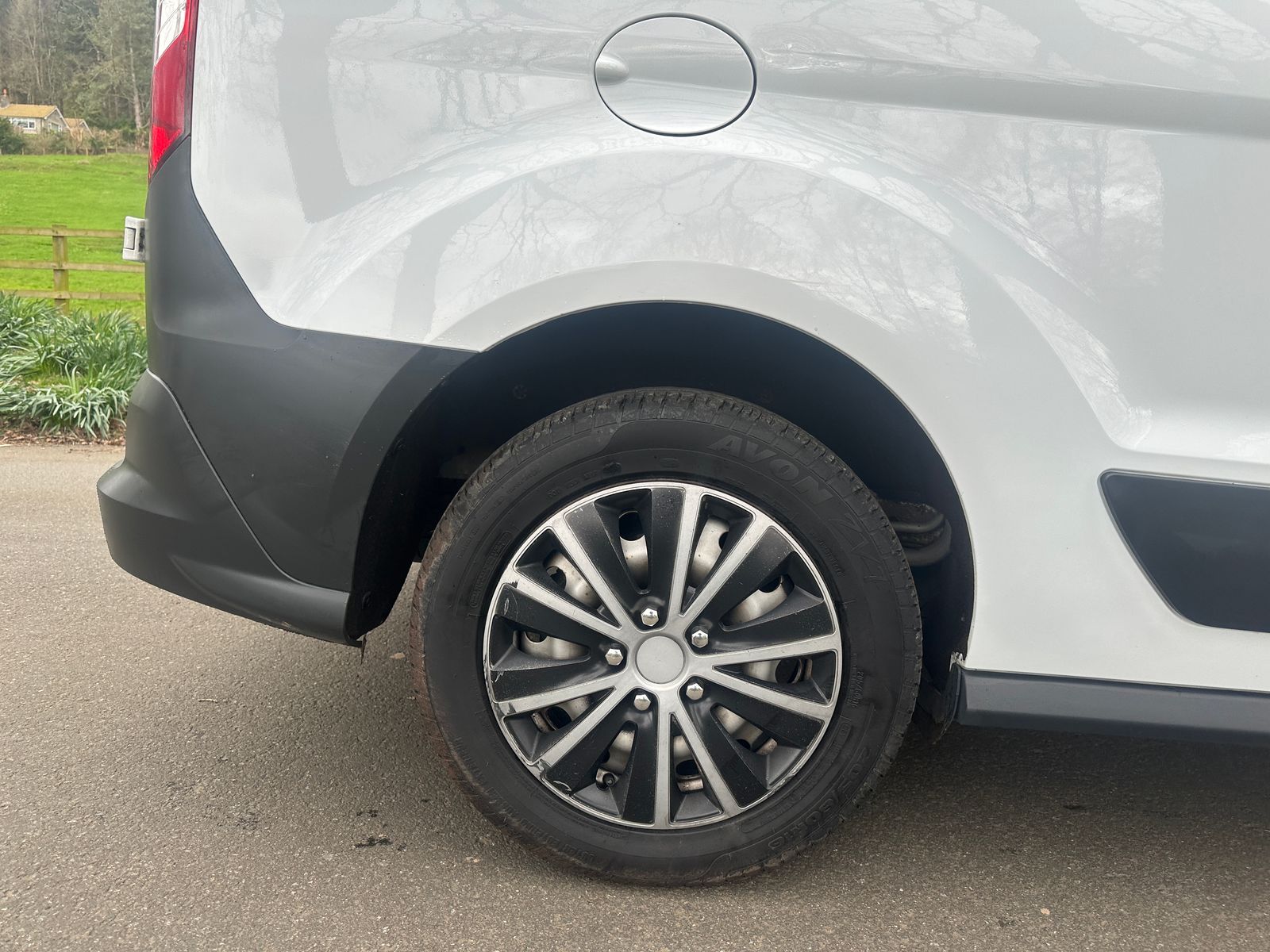 Ford Transit Connect 1.5 TDCi 200 Panel Van 5dr Diesel Manual L1 H1 (120 g/km, 74 bhp) 5dr Manual 2018