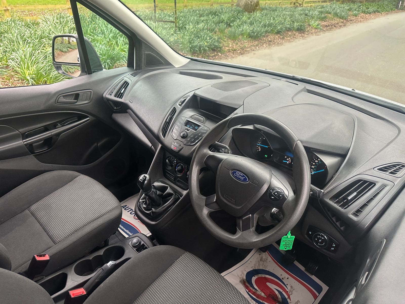 Ford Transit Connect 1.5 TDCi 200 Panel Van 5dr Diesel Manual L1 H1 (120 g/km, 74 bhp) 5dr Manual 2018