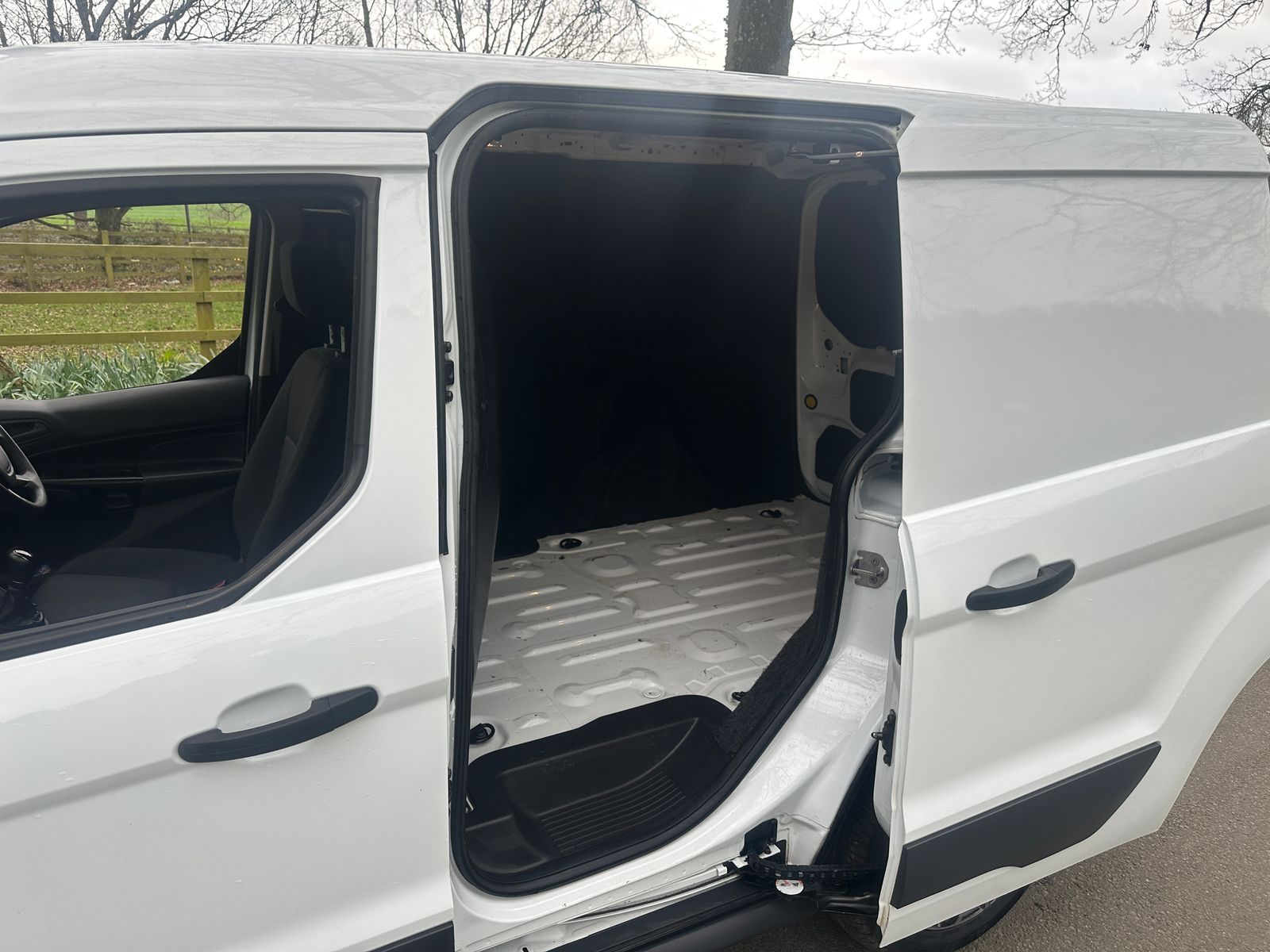 Ford Transit Connect 1.5 TDCi 200 Panel Van 5dr Diesel Manual L1 H1 (120 g/km, 74 bhp) 5dr Manual 2018