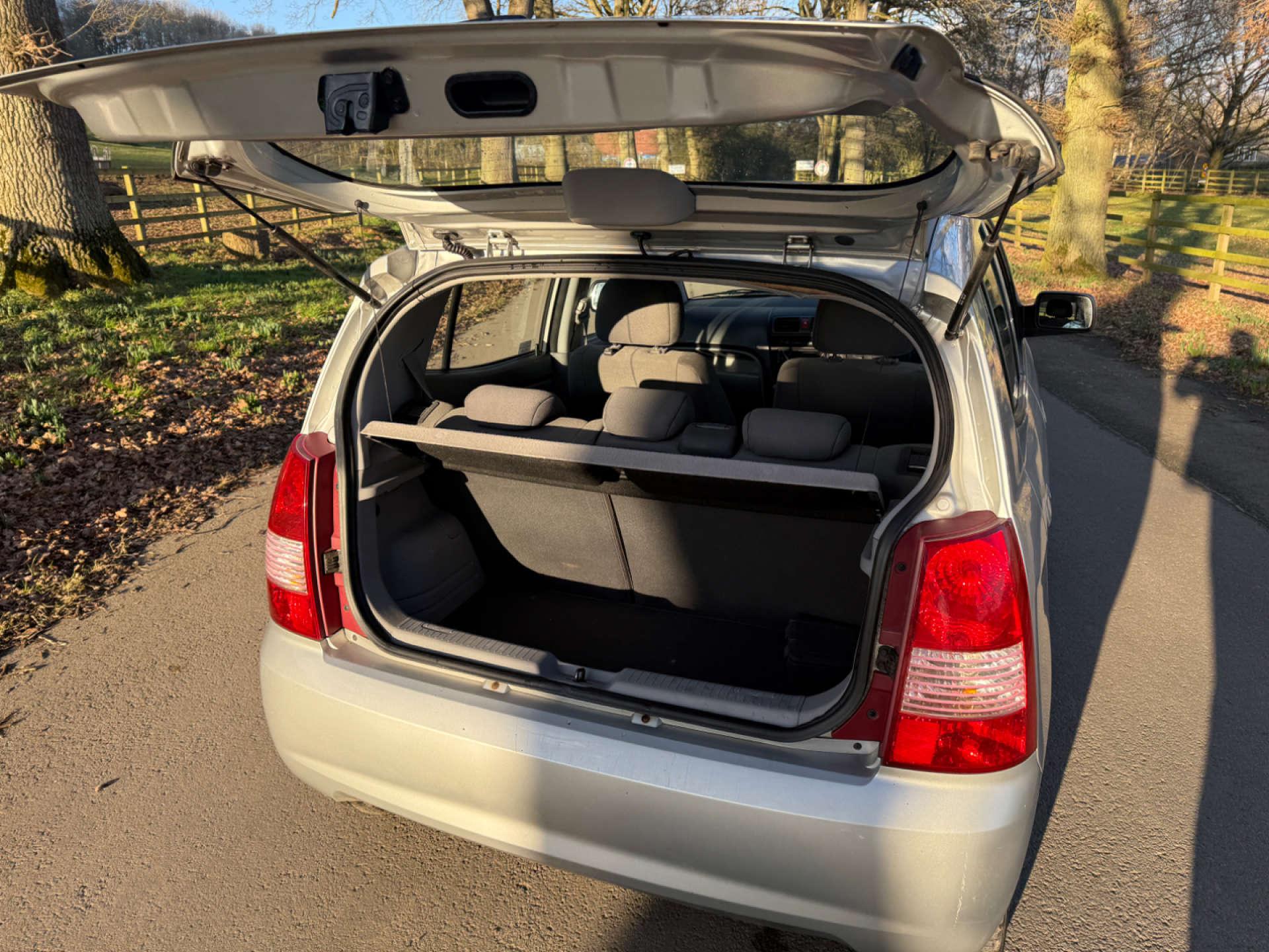 Kia Picanto 1.1 Picanto LX Auto 5dr 5dr Automatic 2025