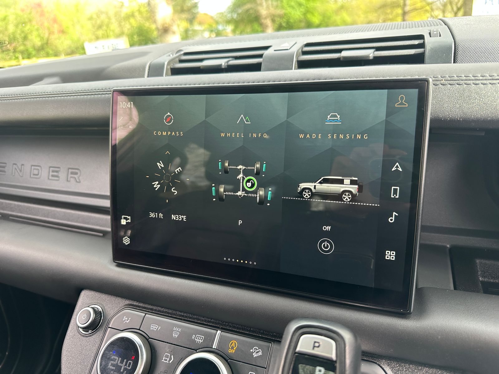 Land Rover DEFENDER 110 3.0 D250 MHEV X-Dynamic HSE SUV 5dr Diesel Auto 4WD Euro 6 (s/s) (250 ps) 5dr Automatic 2023