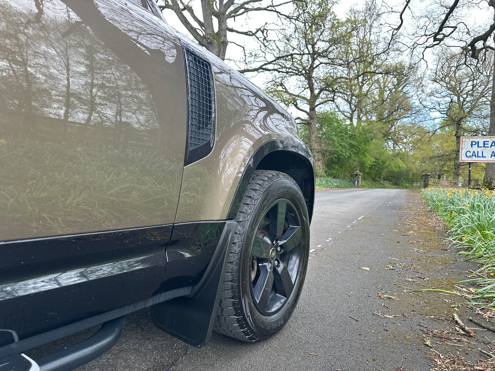 Land Rover DEFENDER 110 3.0 D250 MHEV X-Dynamic HSE SUV 5dr Diesel Auto 4WD Euro 6 (s/s) (250 ps) 5dr Automatic 2023