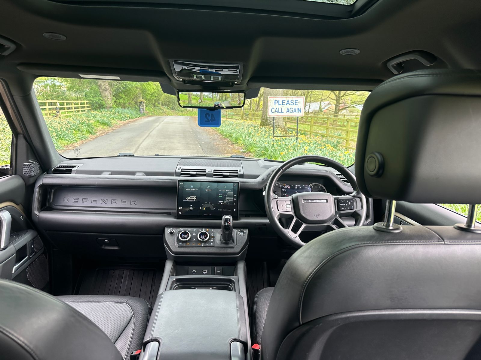 Land Rover DEFENDER 110 3.0 D250 MHEV X-Dynamic HSE SUV 5dr Diesel Auto 4WD Euro 6 (s/s) (250 ps) 5dr Automatic 2023