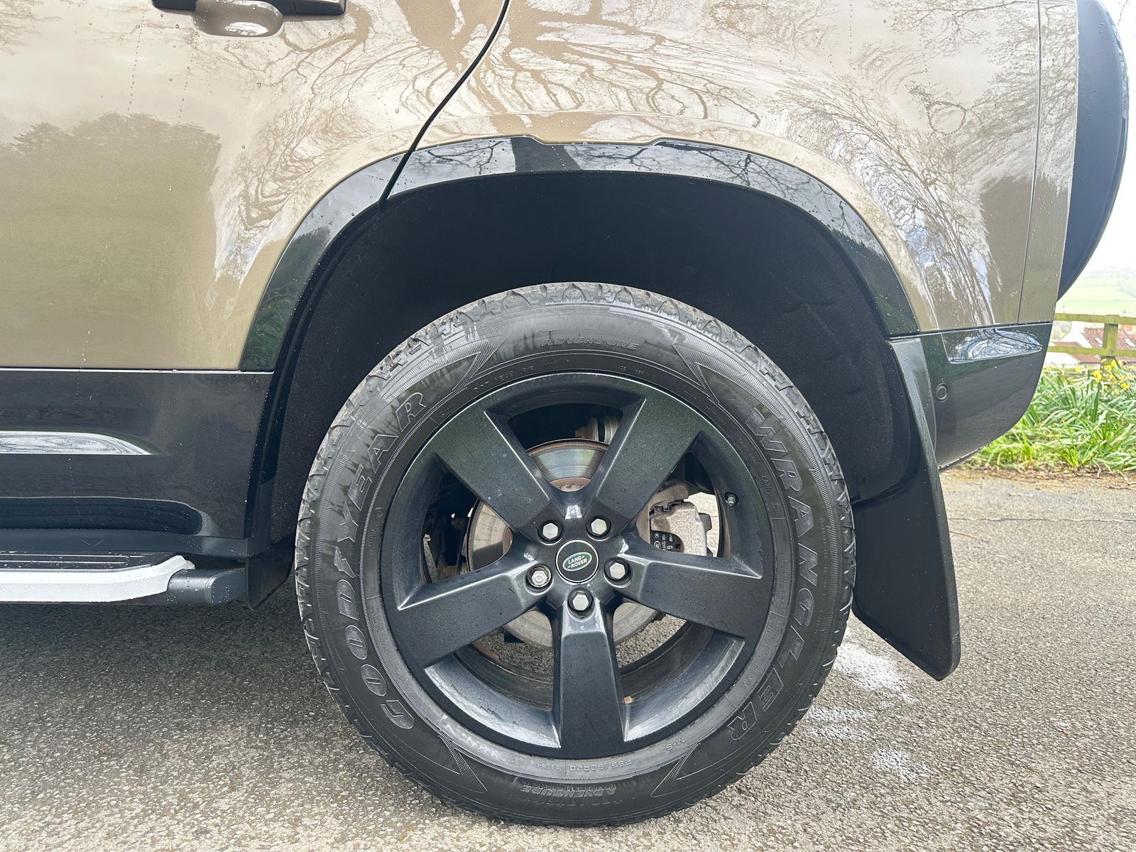 Land Rover DEFENDER 110 3.0 D250 MHEV X-Dynamic HSE SUV 5dr Diesel Auto 4WD Euro 6 (s/s) (250 ps) 5dr Automatic 2023