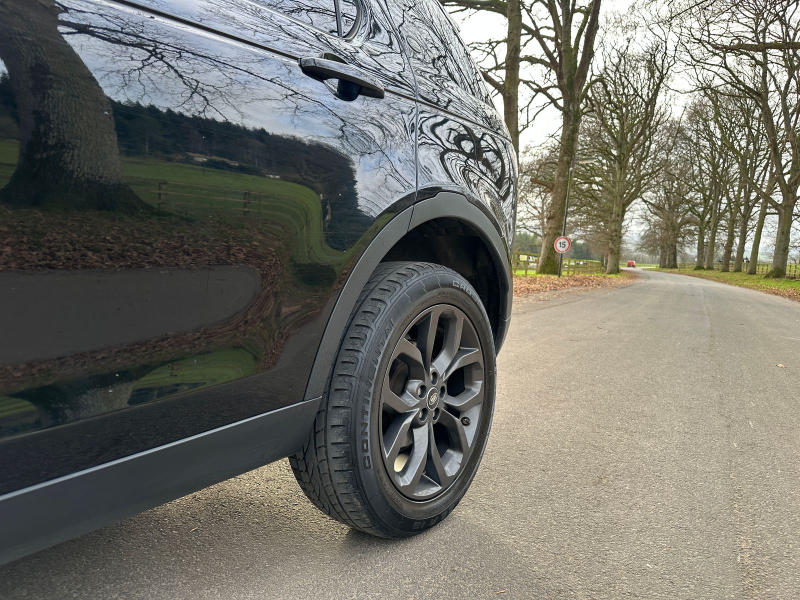 Land Rover Discovery Sport 2.0 TD4 Landmark SUV 5dr Diesel Auto 4WD Euro 6 (s/s) (180 ps) 5dr Automatic 2019