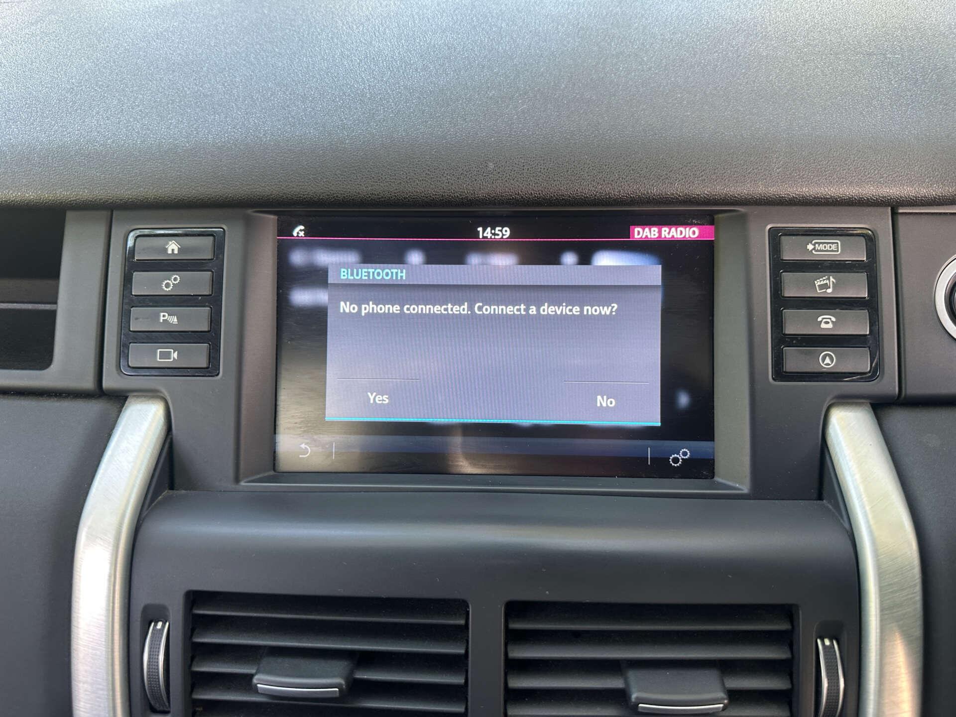 Land Rover Discovery Sport 2.2 Discovery Sport HSE SD4 Auto 4WD 5dr 5dr Automatic 2015