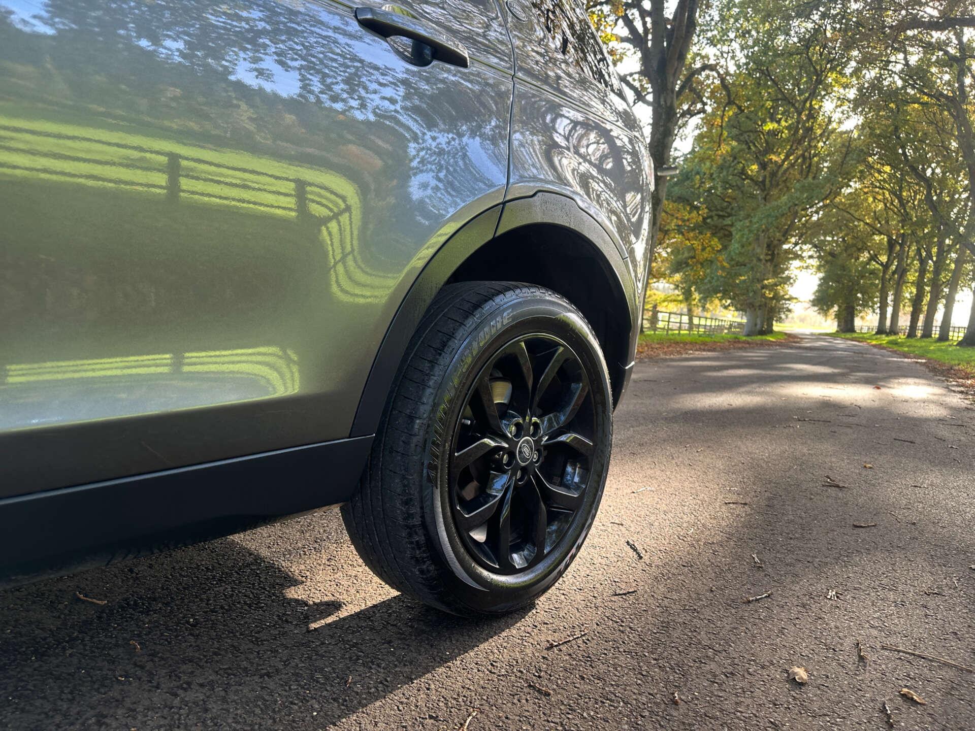 Land Rover Discovery Sport 2.2 Discovery Sport HSE SD4 Auto 4WD 5dr 5dr Automatic 2015