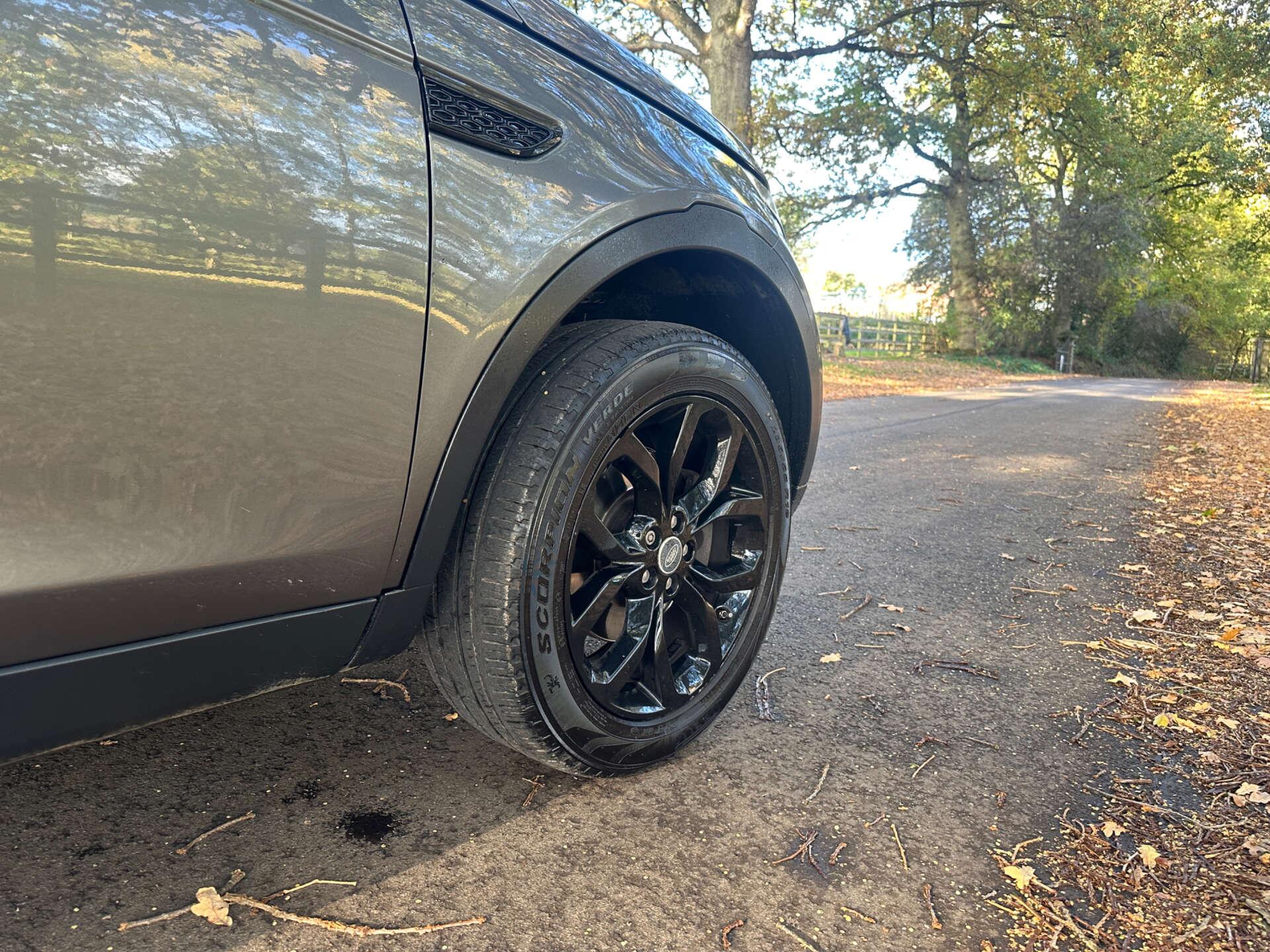 Land Rover Discovery Sport 2.2 Discovery Sport HSE SD4 Auto 4WD 5dr 5dr Automatic 2015