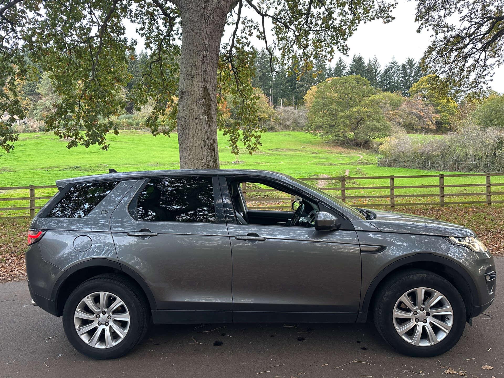 Land Rover Discovery Sport 2.2 Discovery Sport SE Tech SD4 Auto 4WD 5dr 5dr Automatic 2015