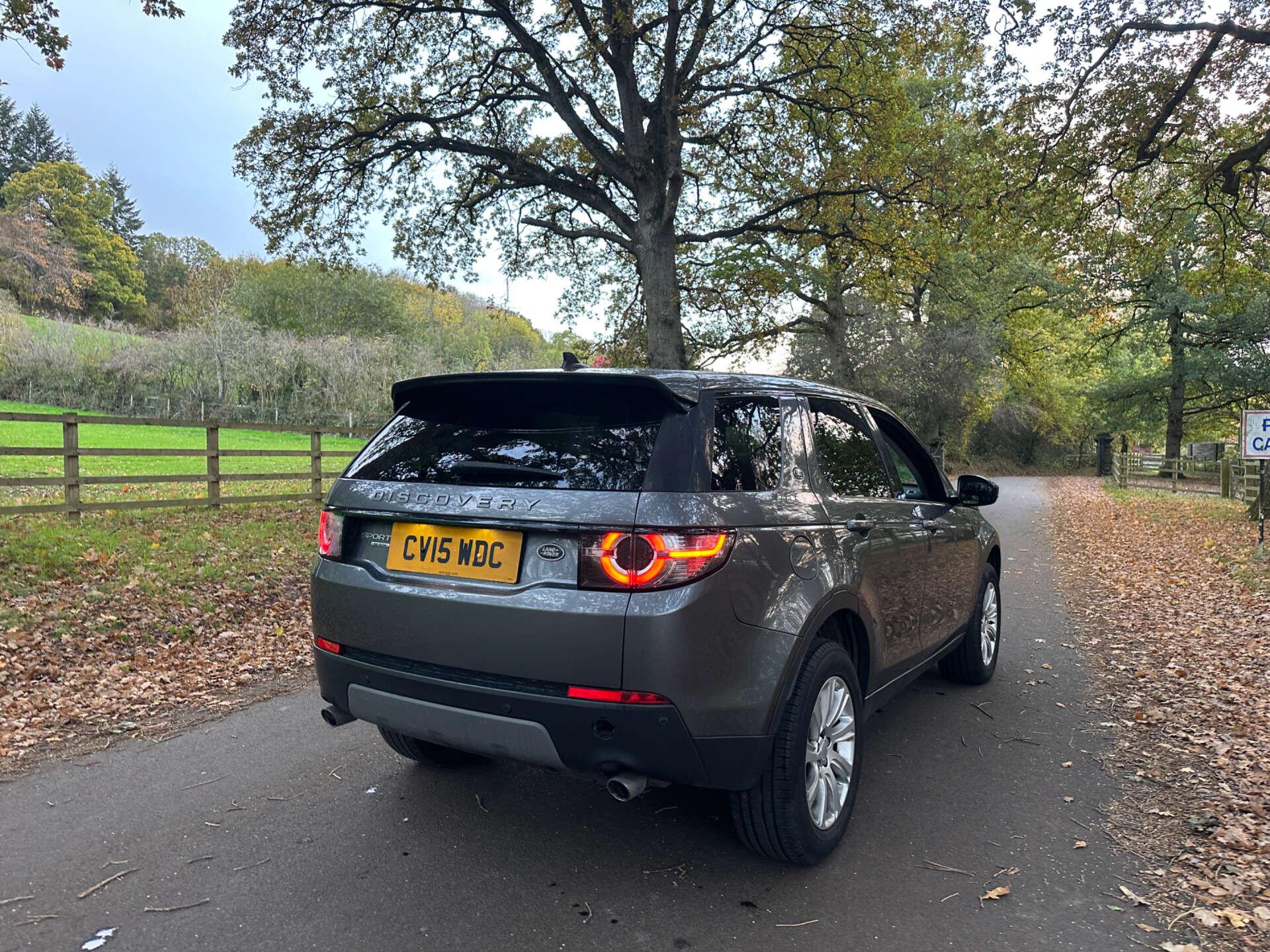 Land Rover Discovery Sport 2.2 Discovery Sport SE Tech SD4 Auto 4WD 5dr 5dr Automatic 2015