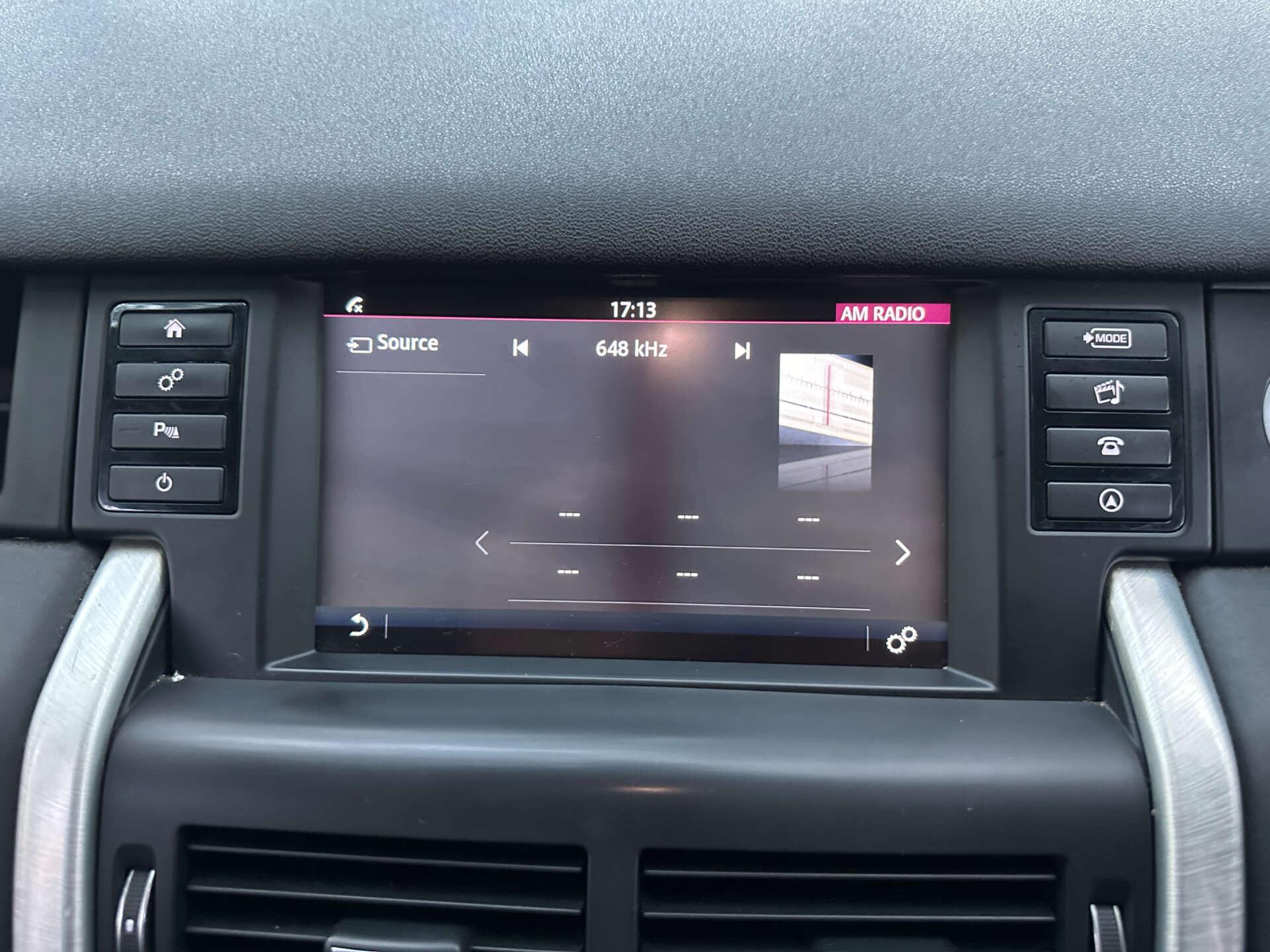 Land Rover Discovery Sport 2.2 Discovery Sport SE Tech SD4 Auto 4WD 5dr 5dr Automatic 2015