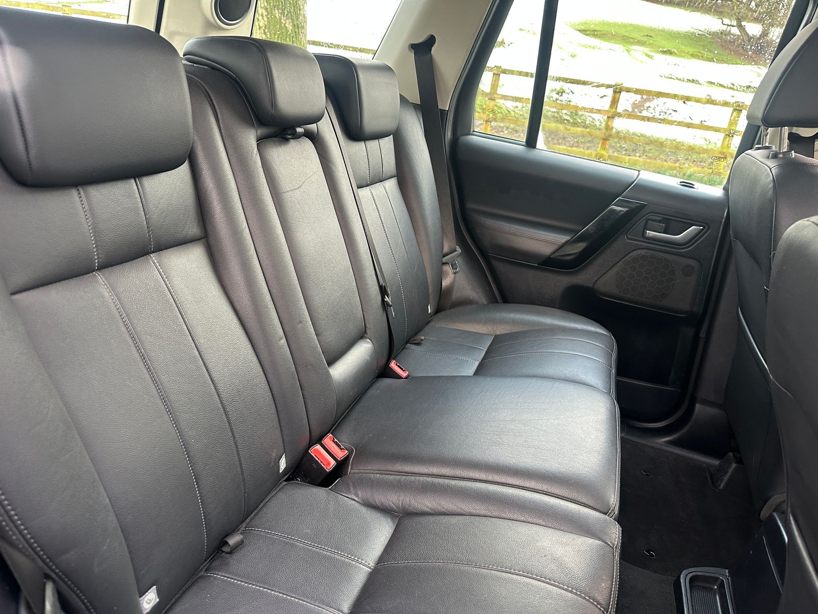 Land Rover Freelander 2 2.2 SD4 HSE SUV 5dr Diesel CommandShift 4WD Euro 5 (190 ps) 5dr Automatic 2026