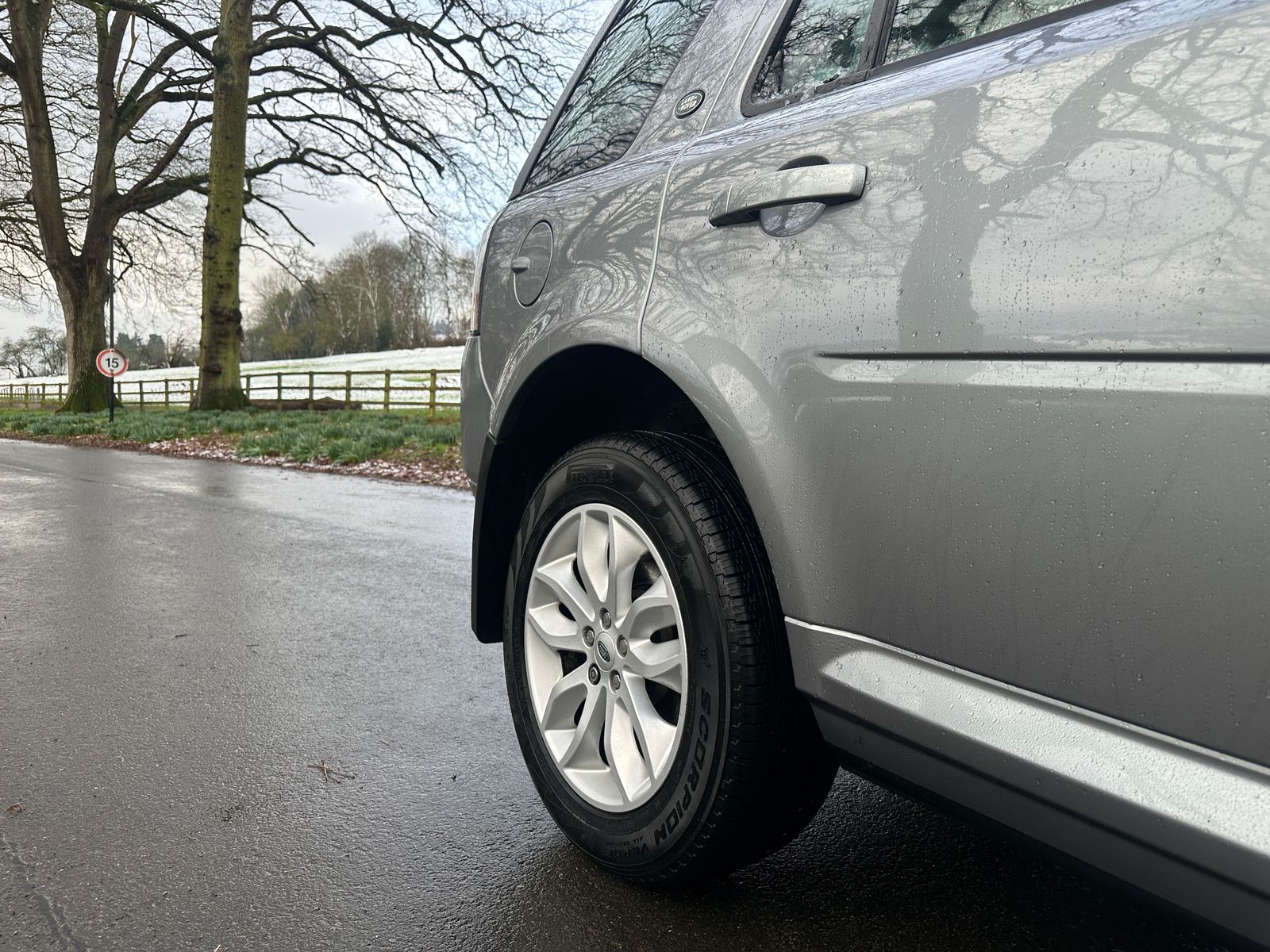 Land Rover Freelander 2 2.2 SD4 HSE SUV 5dr Diesel CommandShift 4WD Euro 5 (190 ps) 5dr Automatic 2026