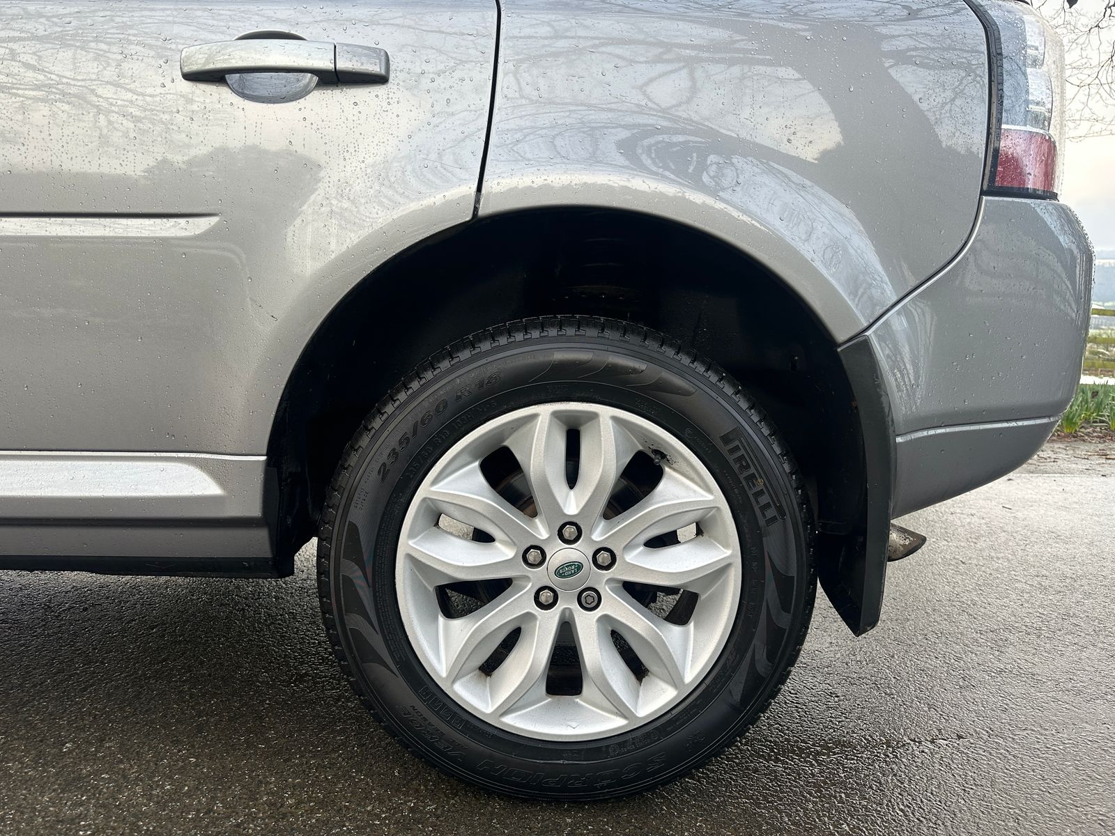 Land Rover Freelander 2 2.2 SD4 HSE SUV 5dr Diesel CommandShift 4WD Euro 5 (190 ps) 5dr Automatic 2026