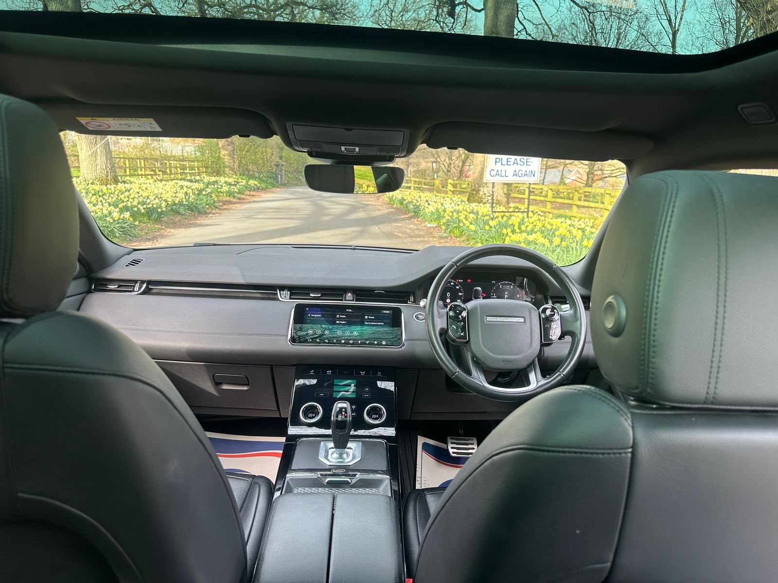 Land Rover Range Rover Evoque 2.0 D180 R-Dynamic SE SUV 5dr Diesel Auto 4WD Euro 6 (s/s) (180 ps) 5dr Automatic 2019