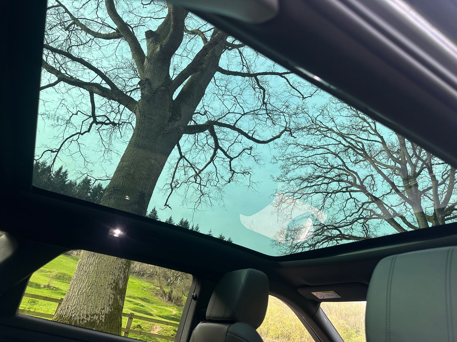 Land Rover Range Rover Evoque 2.0 D180 R-Dynamic SE SUV 5dr Diesel Auto 4WD Euro 6 (s/s) (180 ps) 5dr Automatic 2019