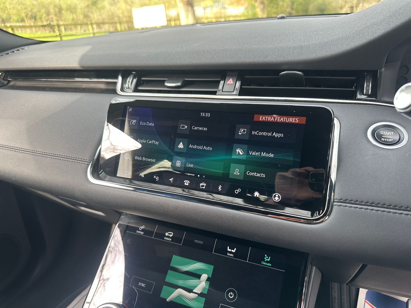 Land Rover Range Rover Evoque 2.0 D180 R-Dynamic SE SUV 5dr Diesel Auto 4WD Euro 6 (s/s) (180 ps) 5dr Automatic 2019