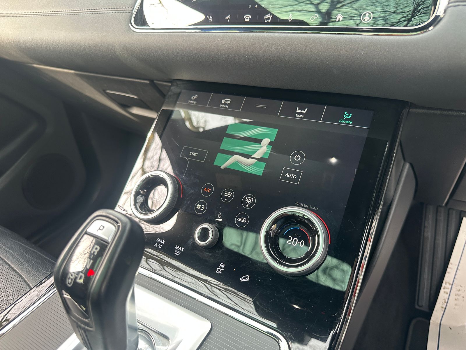 Land Rover Range Rover Evoque 2.0 D180 R-Dynamic SE SUV 5dr Diesel Auto 4WD Euro 6 (s/s) (180 ps) 5dr Automatic 2019