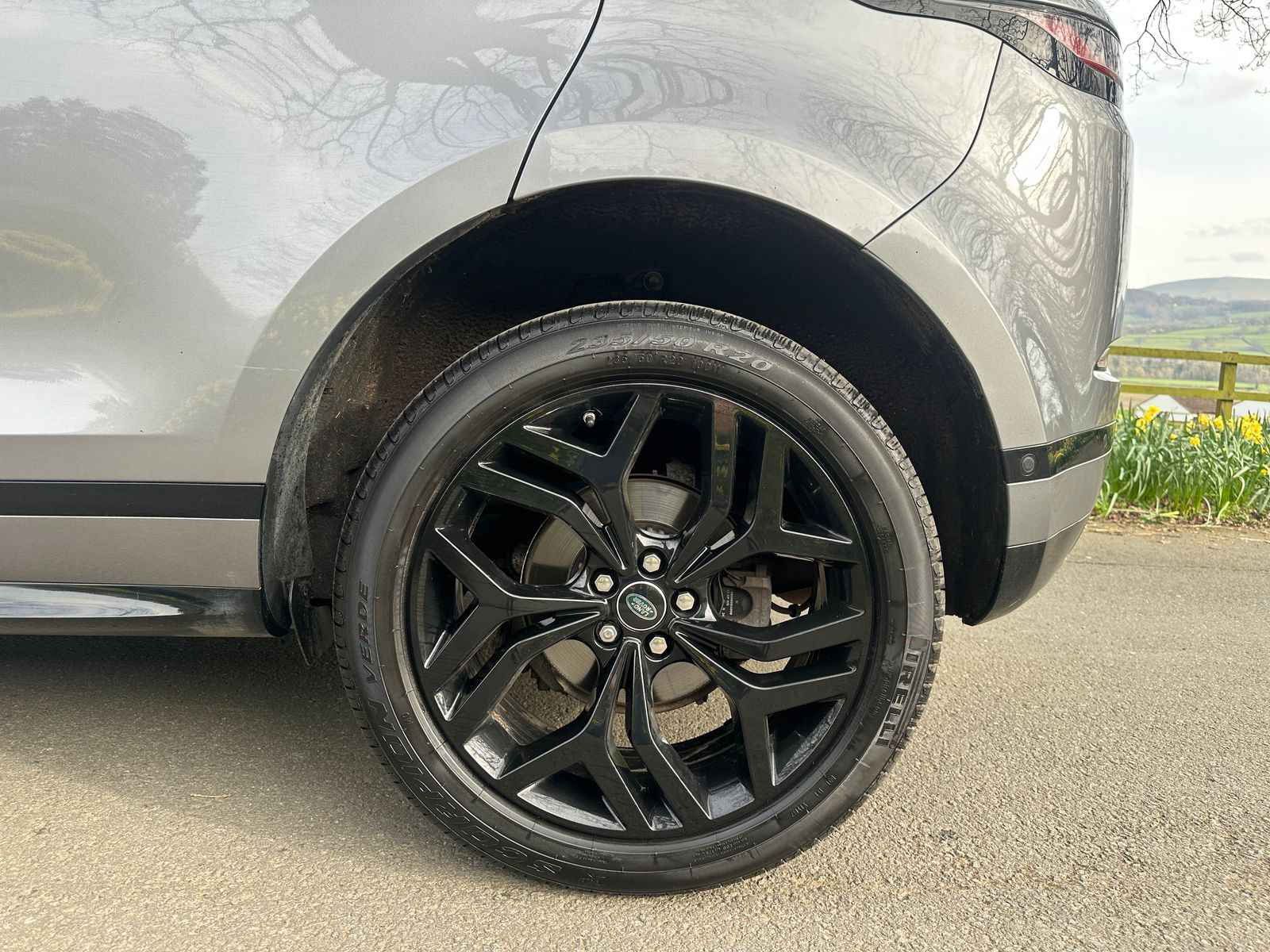 Land Rover Range Rover Evoque 2.0 D180 R-Dynamic SE SUV 5dr Diesel Auto 4WD Euro 6 (s/s) (180 ps) 5dr Automatic 2019