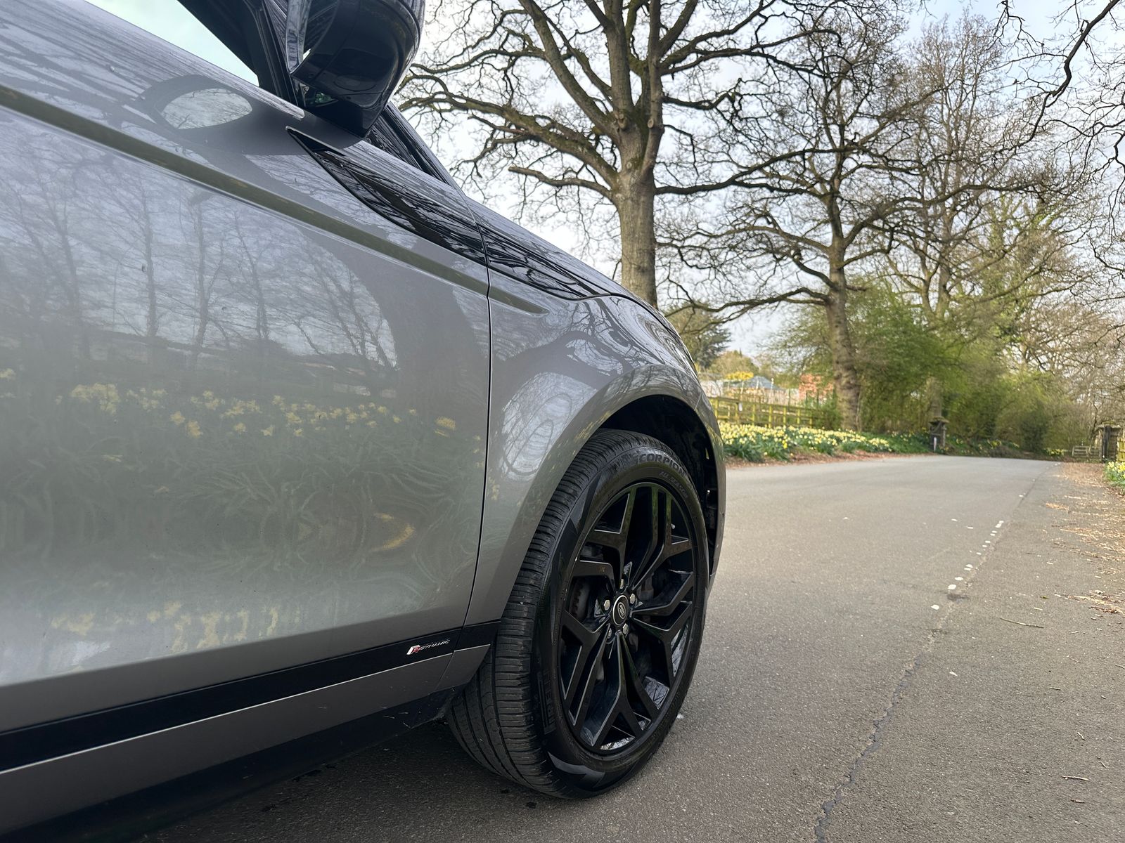 Land Rover Range Rover Evoque 2.0 D180 R-Dynamic SE SUV 5dr Diesel Auto 4WD Euro 6 (s/s) (180 ps) 5dr Automatic 2019