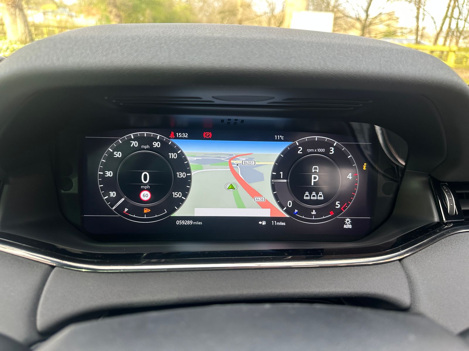 Land Rover Range Rover Evoque 2.0 D180 R-Dynamic SE SUV 5dr Diesel Auto 4WD Euro 6 (s/s) (180 ps) 5dr Automatic 2019