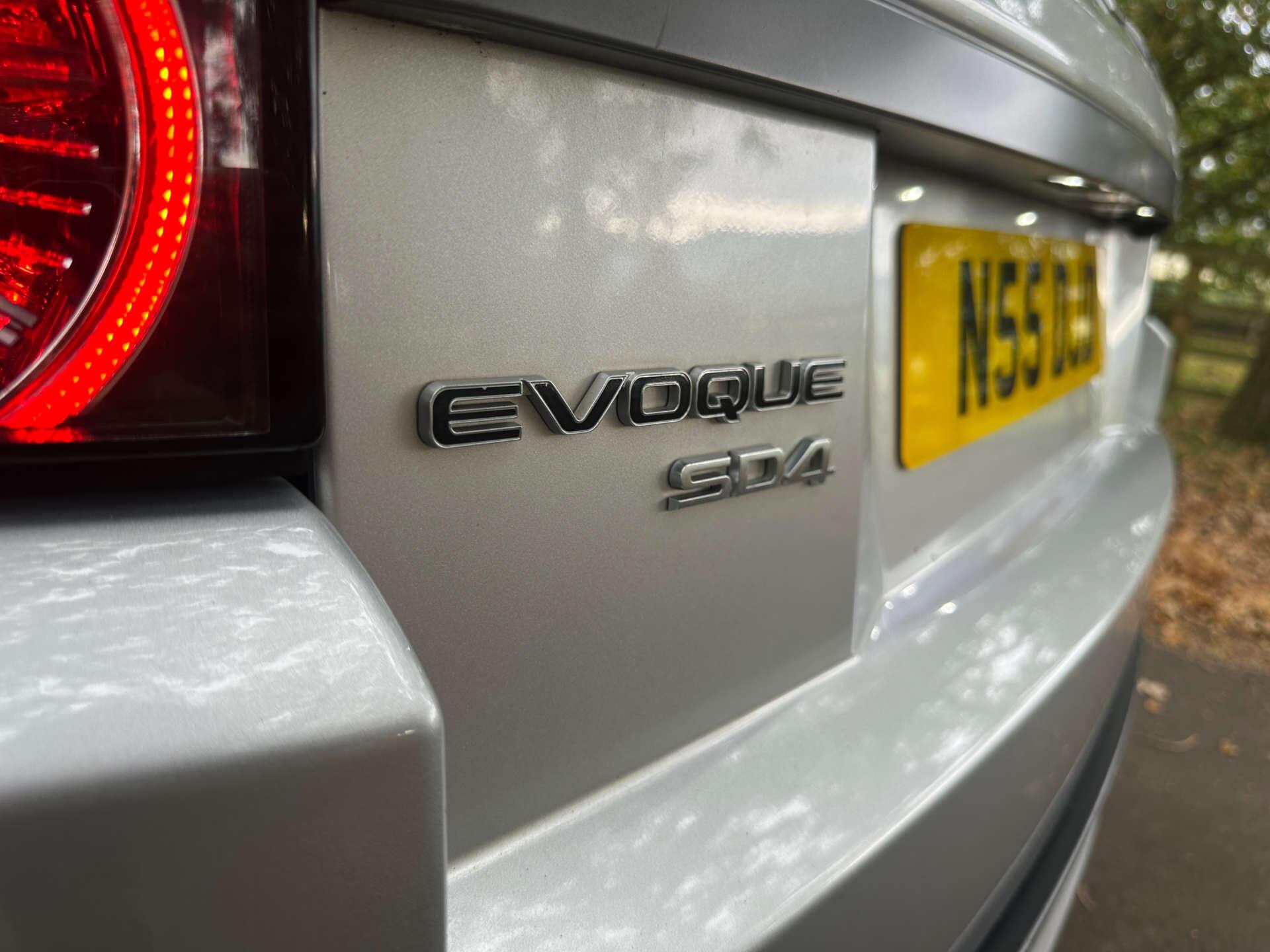 Land Rover Range Rover Evoque 2.2 Range Rover Evoque Pure Tech SD4 Auto 4WD 5dr 5dr Automatic 2013