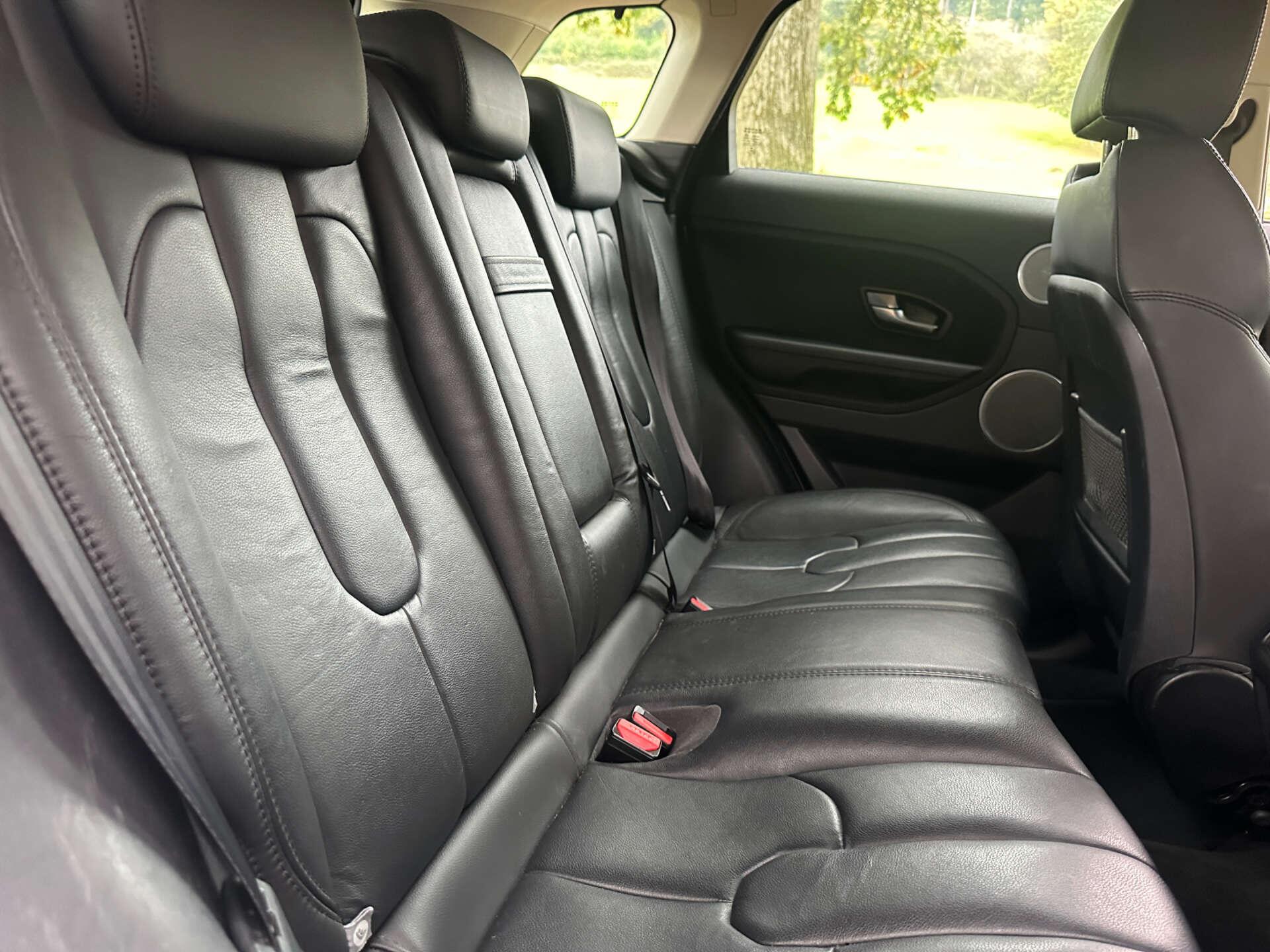 Land Rover Range Rover Evoque 2.2 Range Rover Evoque Pure Tech SD4 Auto 4WD 5dr 5dr Automatic 2013