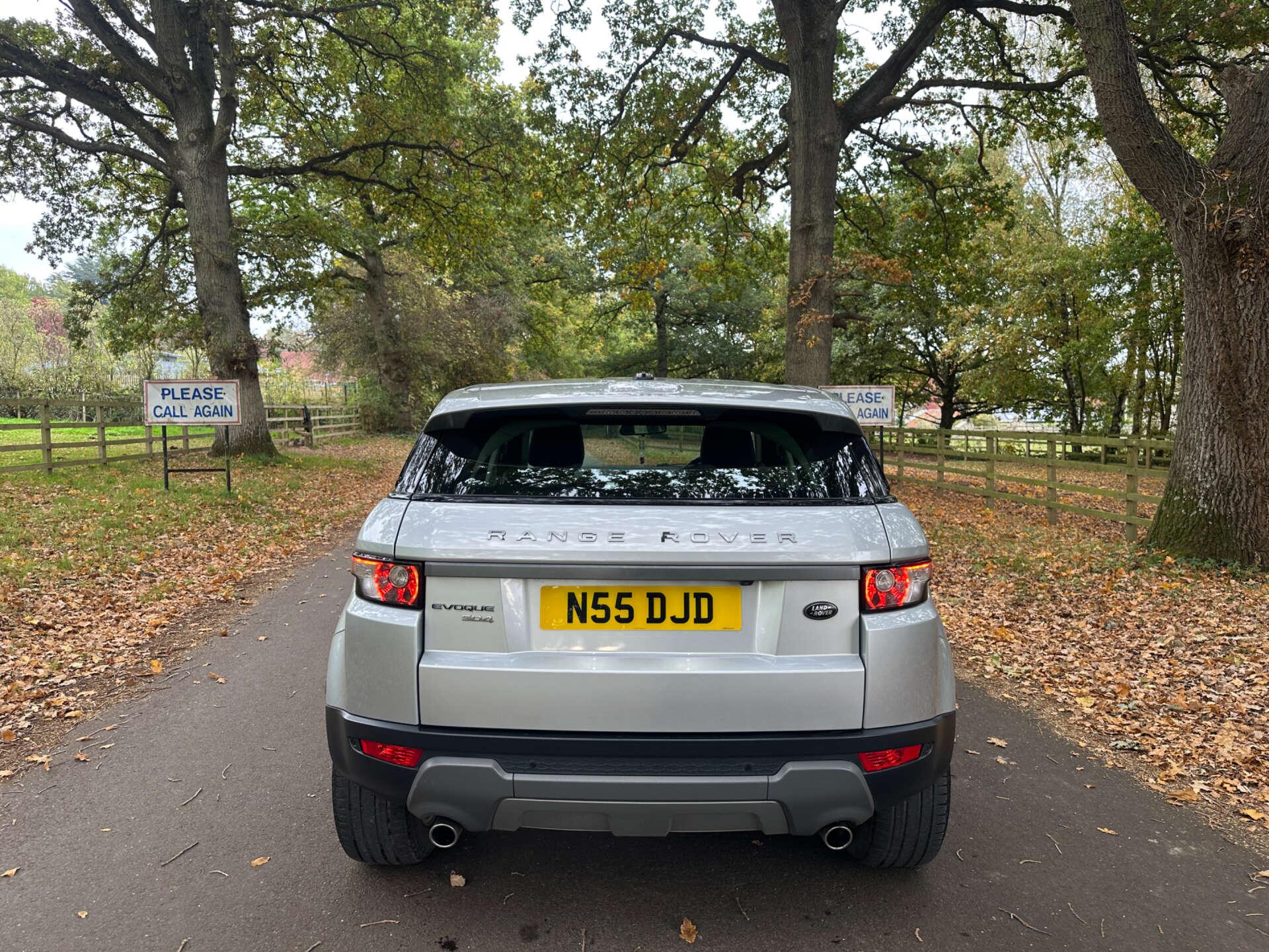 Land Rover Range Rover Evoque 2.2 Range Rover Evoque Pure Tech SD4 Auto 4WD 5dr 5dr Automatic 2013